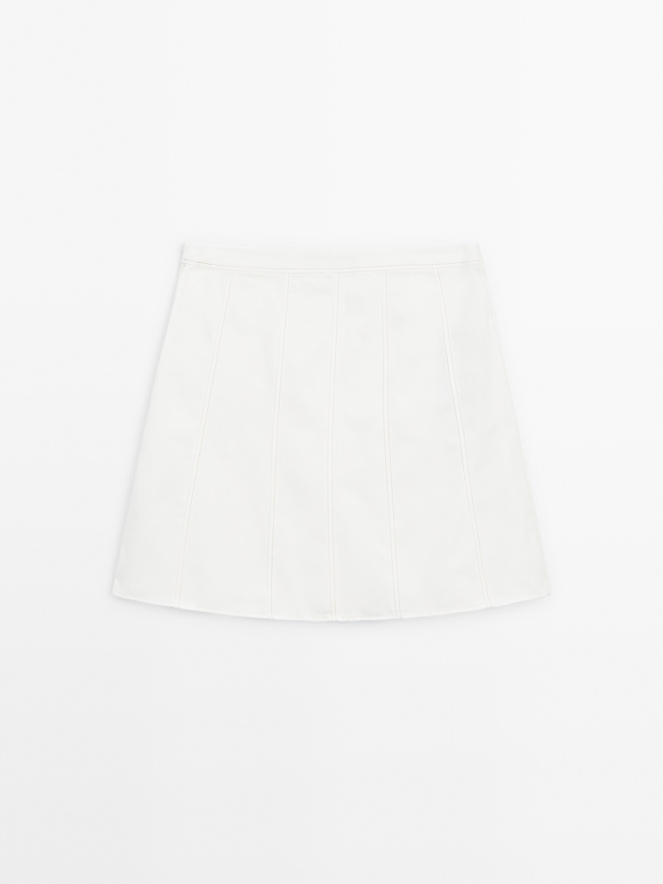 Short denim skirt with seam details