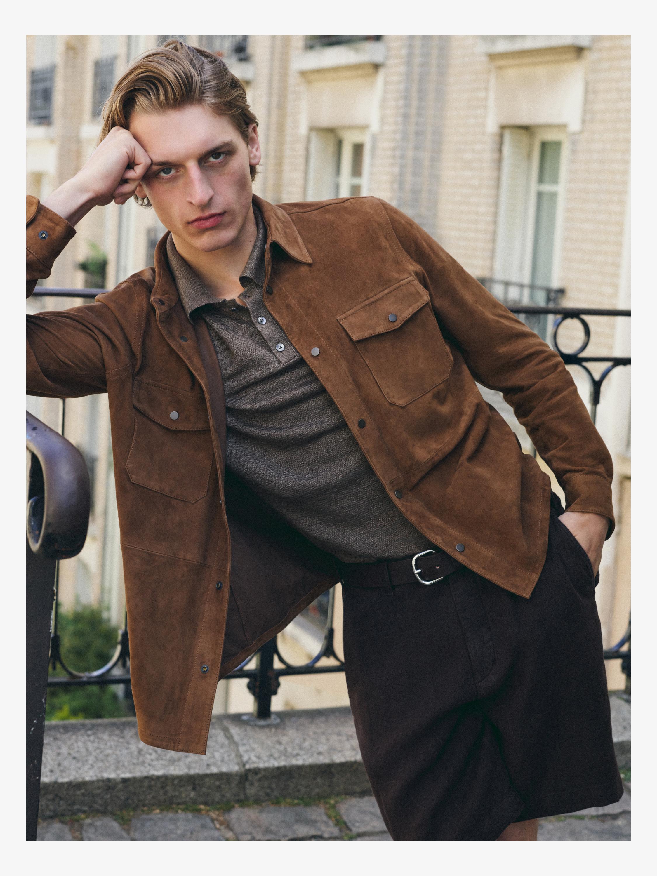 Chemise légère en cuir finition daim