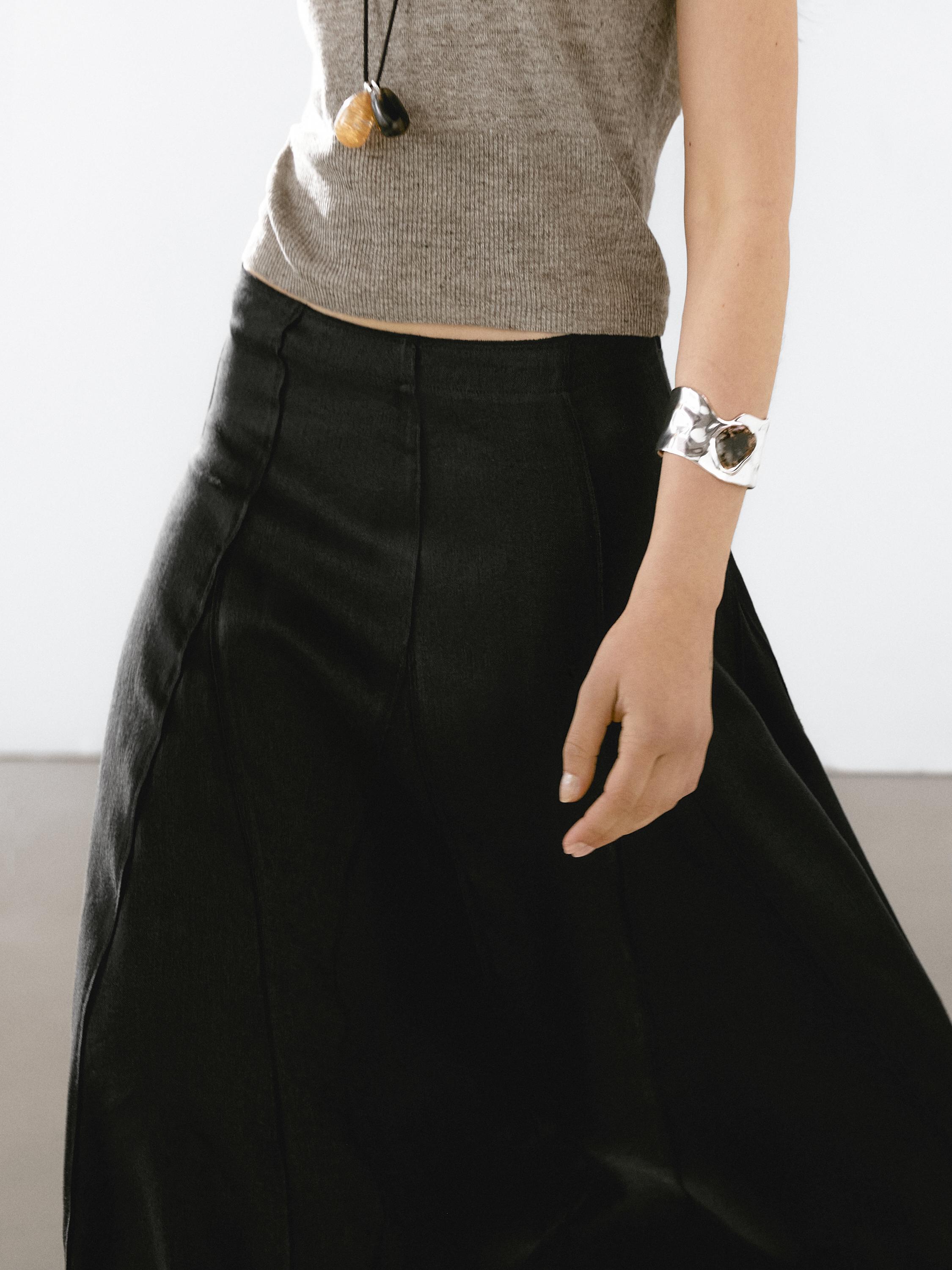 Flared midi skirt with seam details