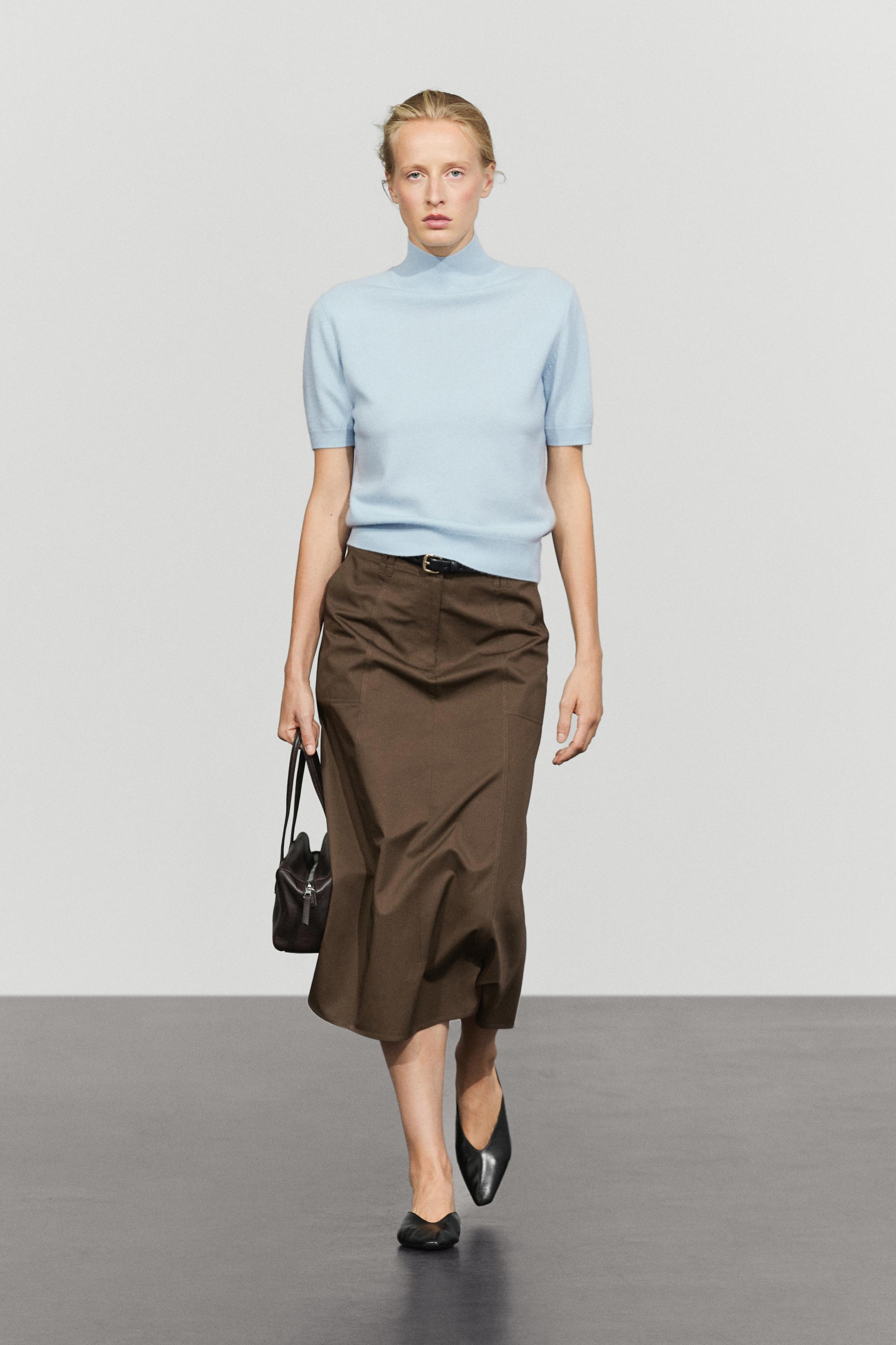 Wool-cashmere blend short sleeve knit sweater — SKY BLUE