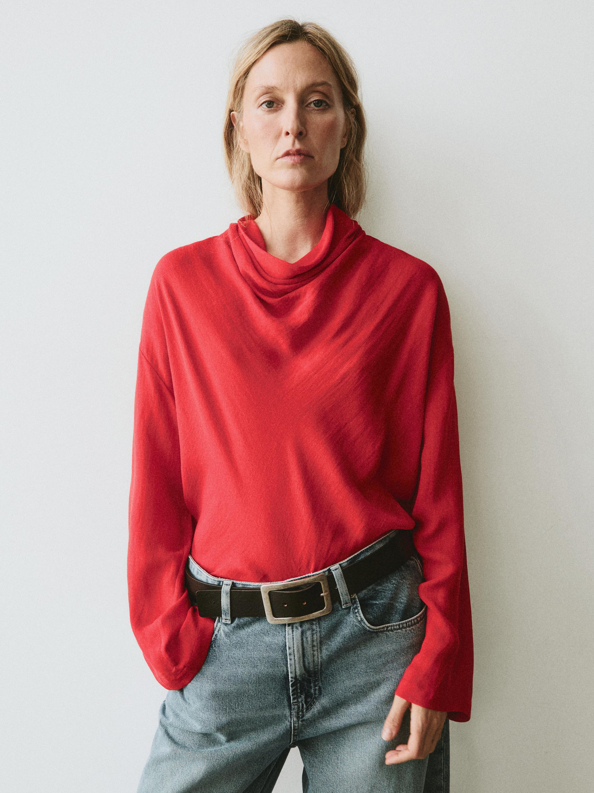 Flowing blouse with draped collar — CORAL