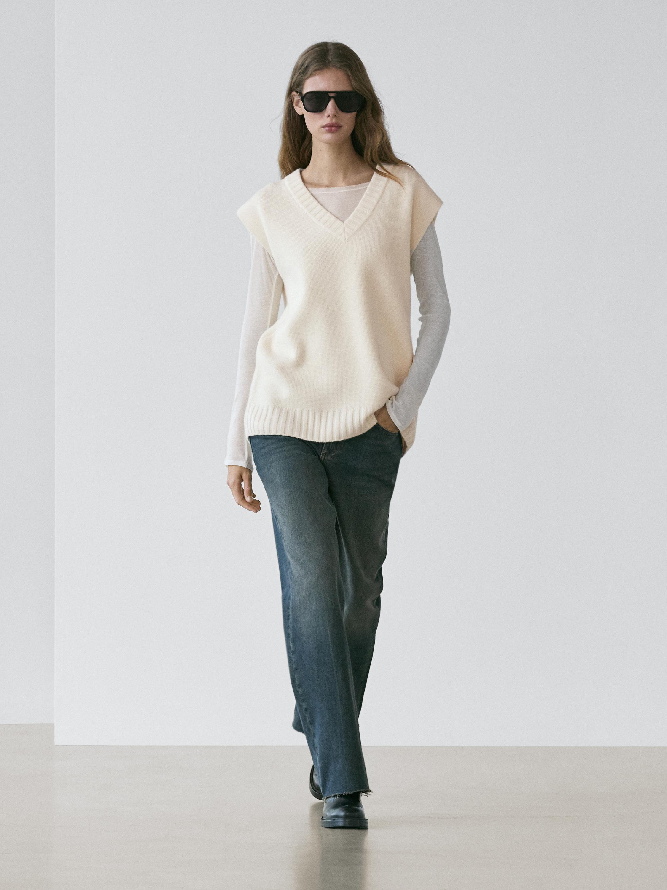 Long wool knit vest — Off white