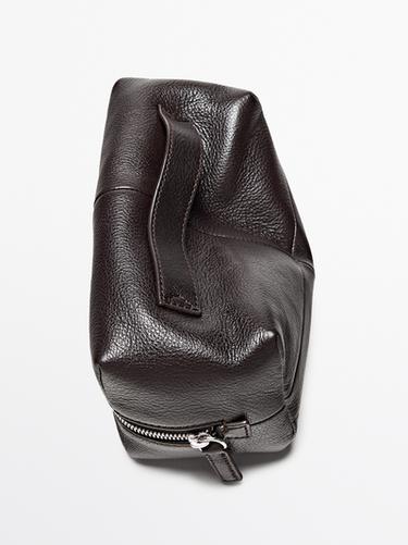 Nappa leather toiletry bag with zip — BROWN 4