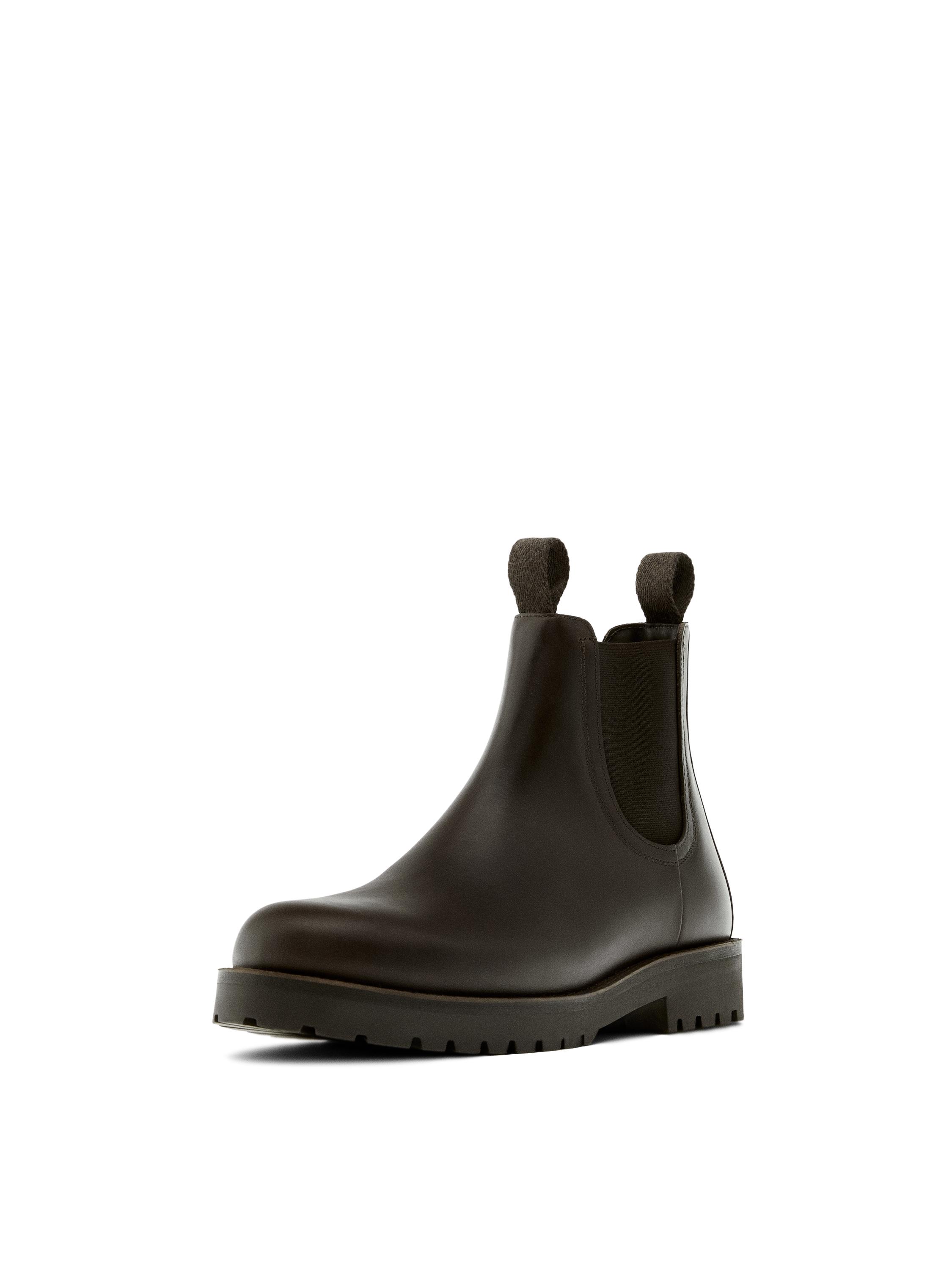 Leather Chelsea boots — BROWN