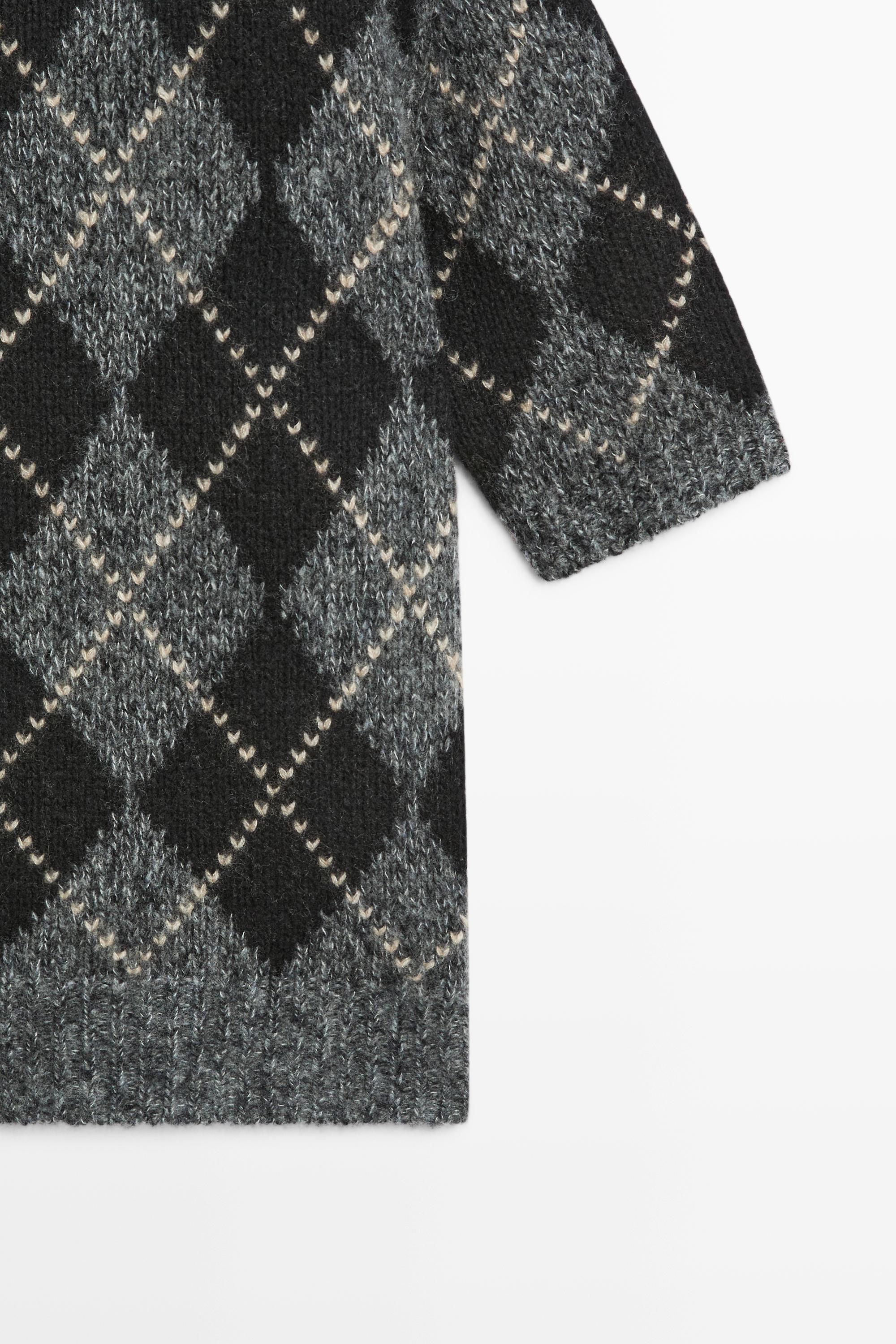 Cashmere-blend short sleeve argyle knit sweater — GREY
