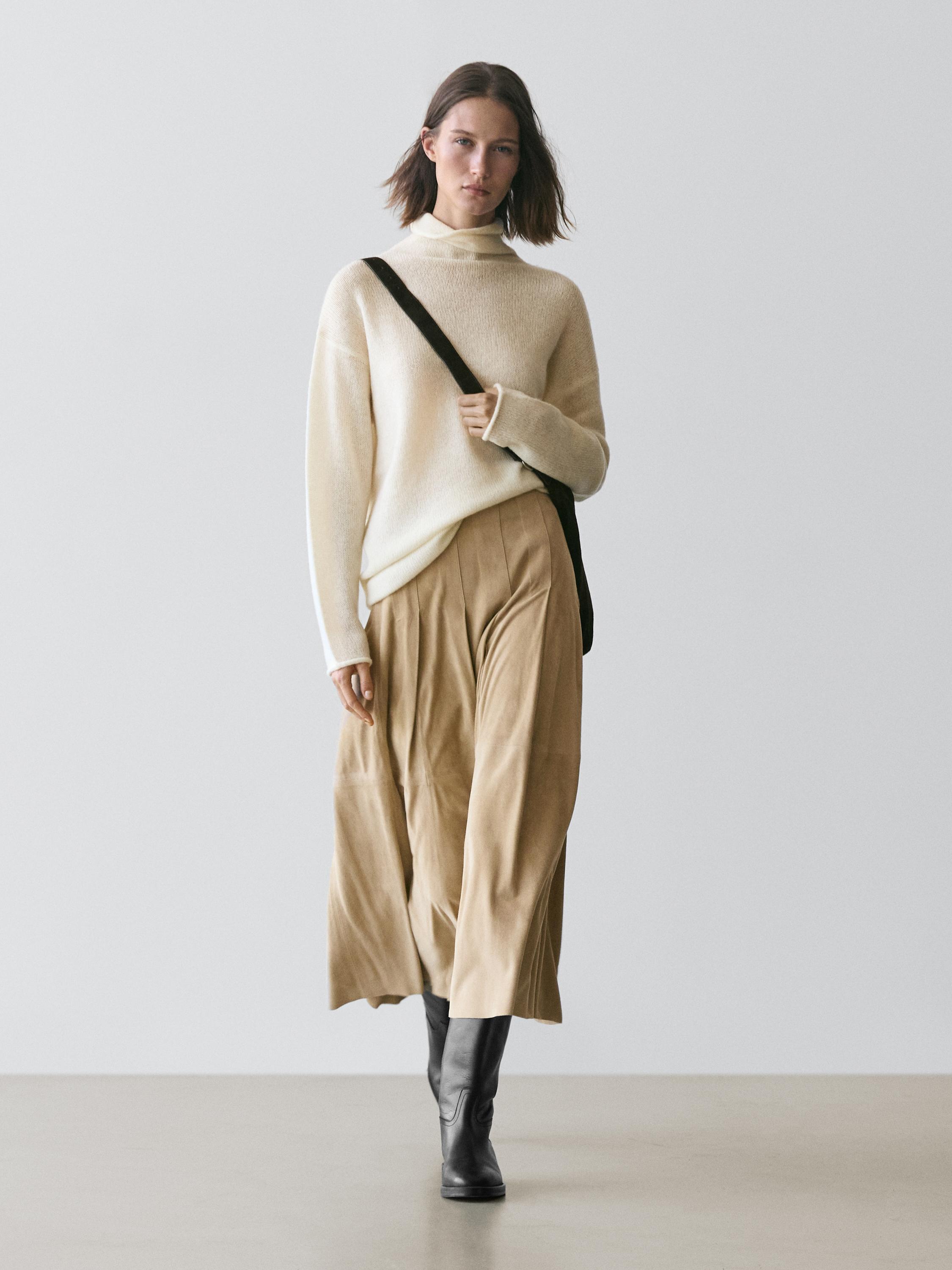 Long pleated suede leather skirt