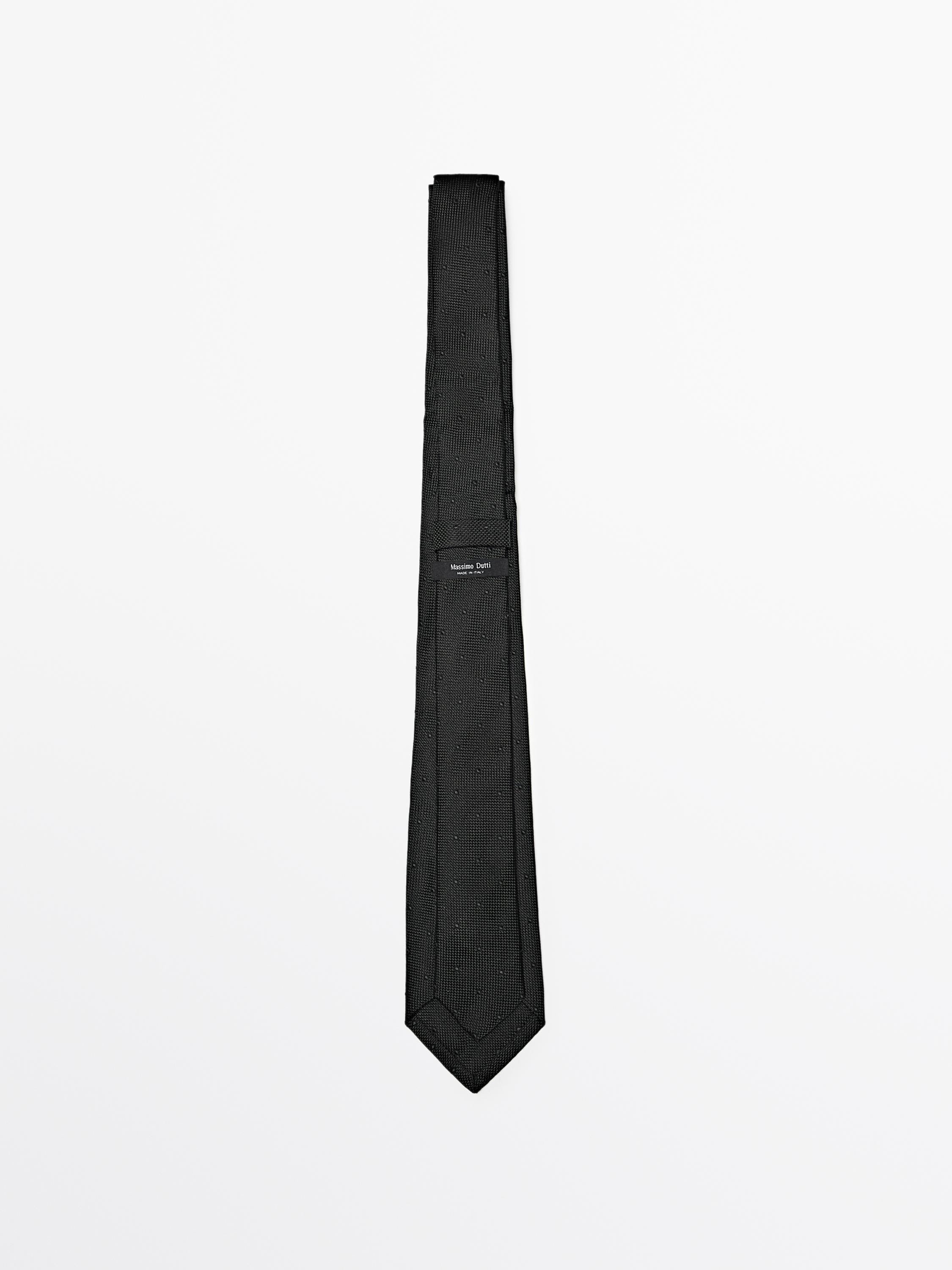100% silk textured tie