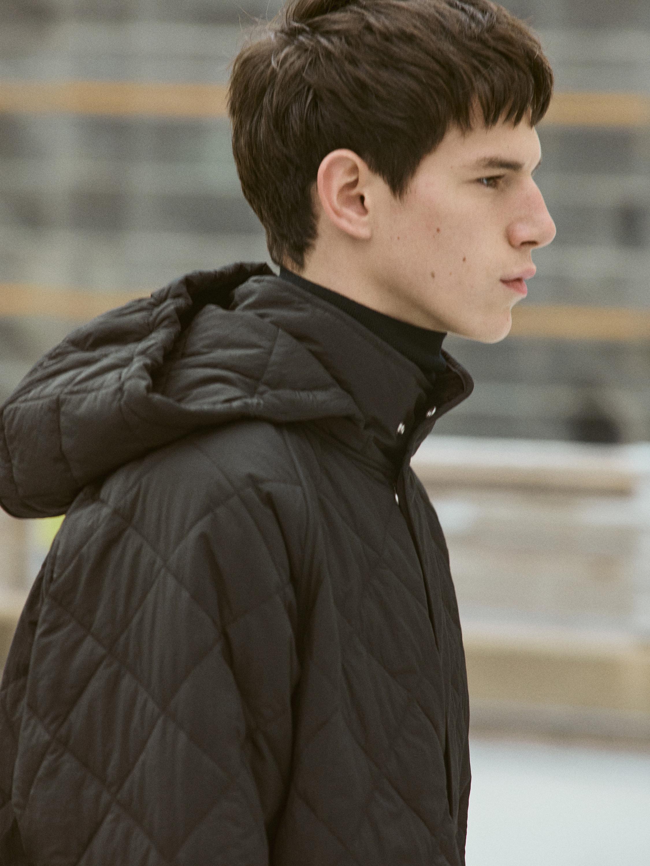 Water-repellent puffer jacket