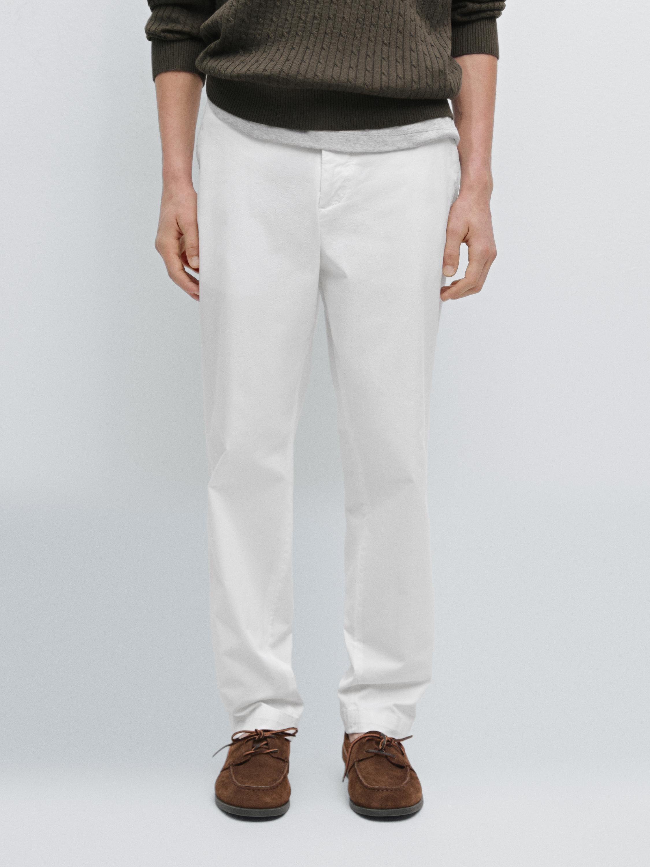 Pantalón estructura slim fit