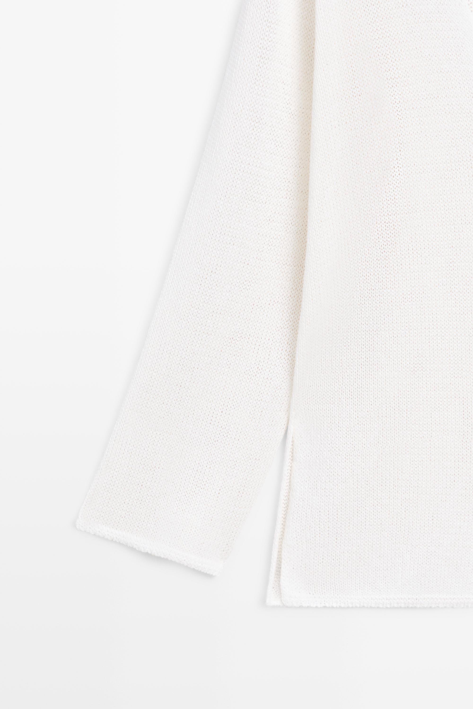 Long knit V-neck cardigan — WHITE