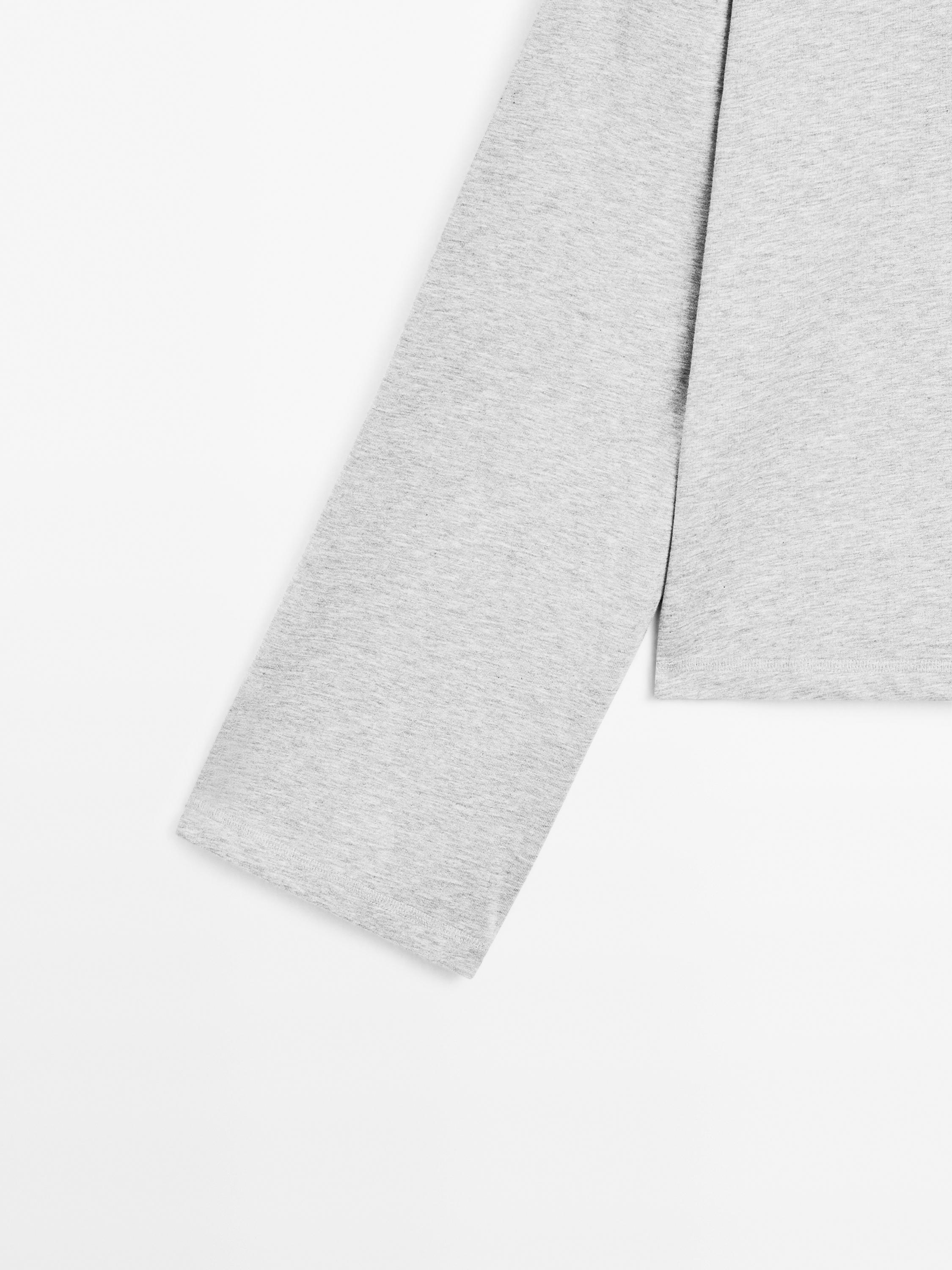 Oversize T-shirt with pocket details