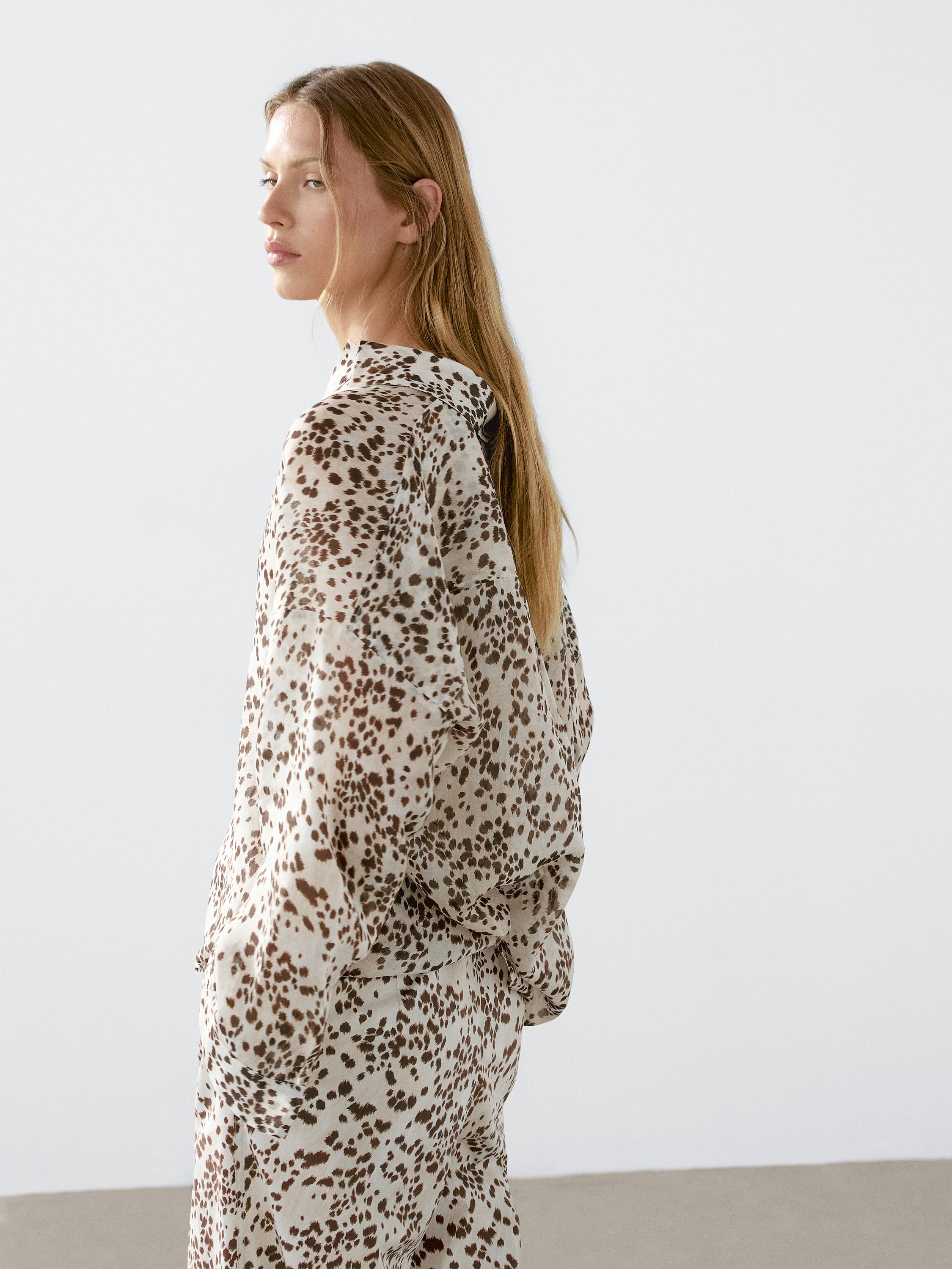 Oversized blouse met dierenprint