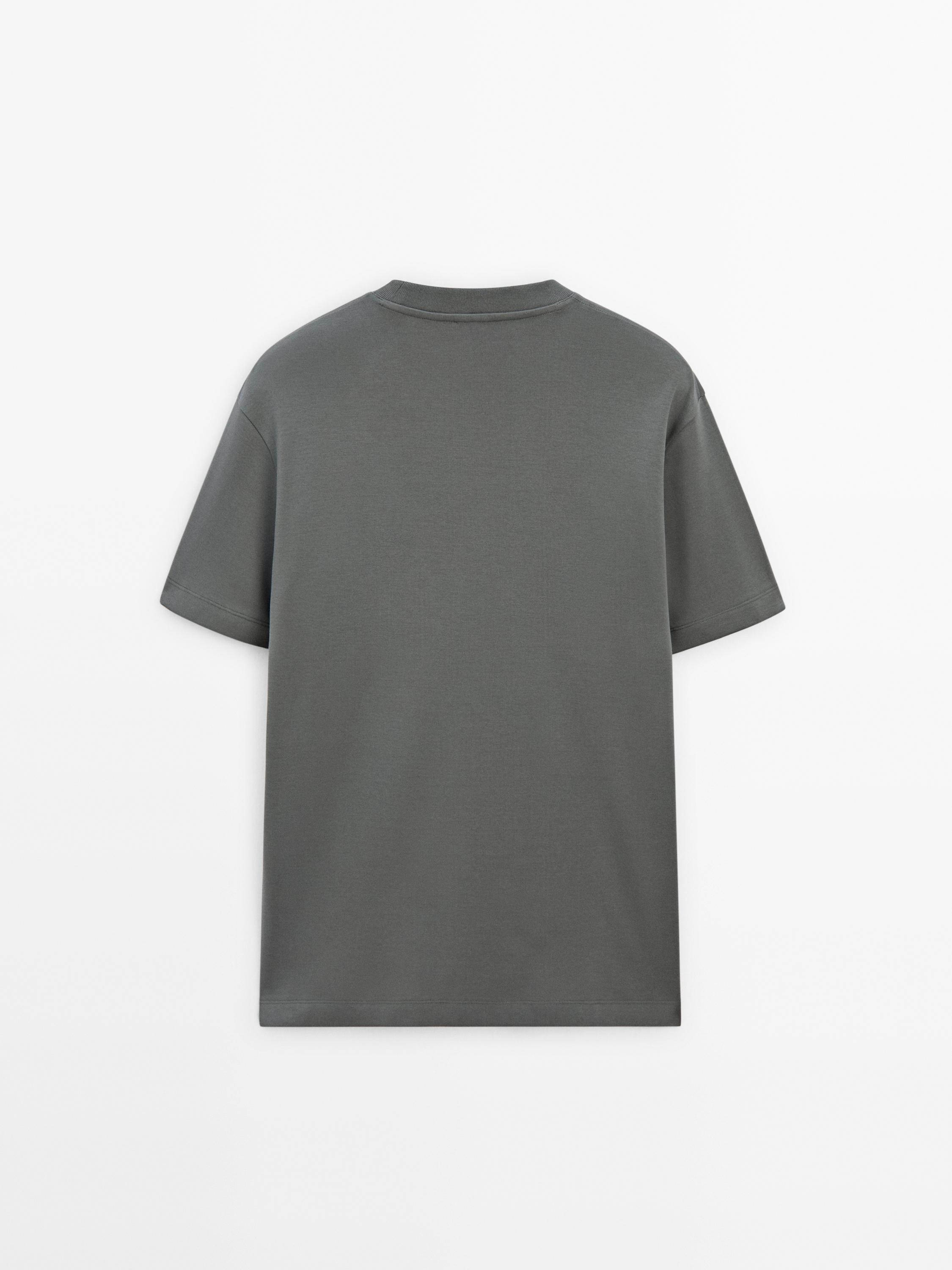 100% cotton medium weight T-shirt