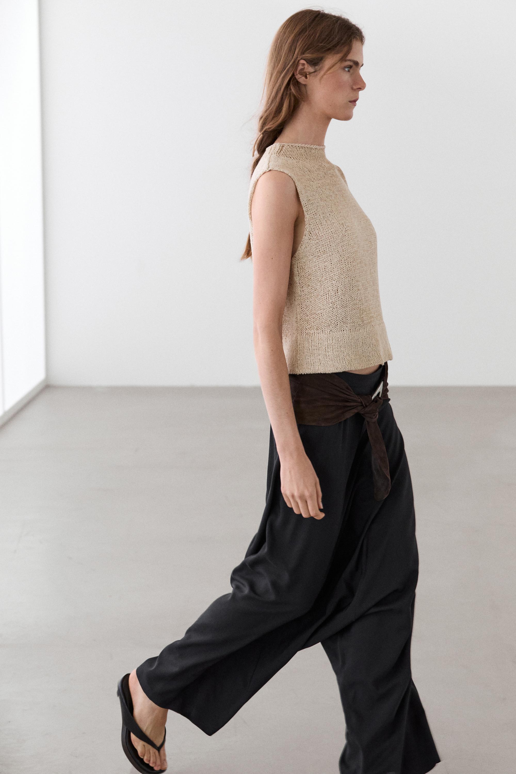 Flowing baggy trousers — BLACK