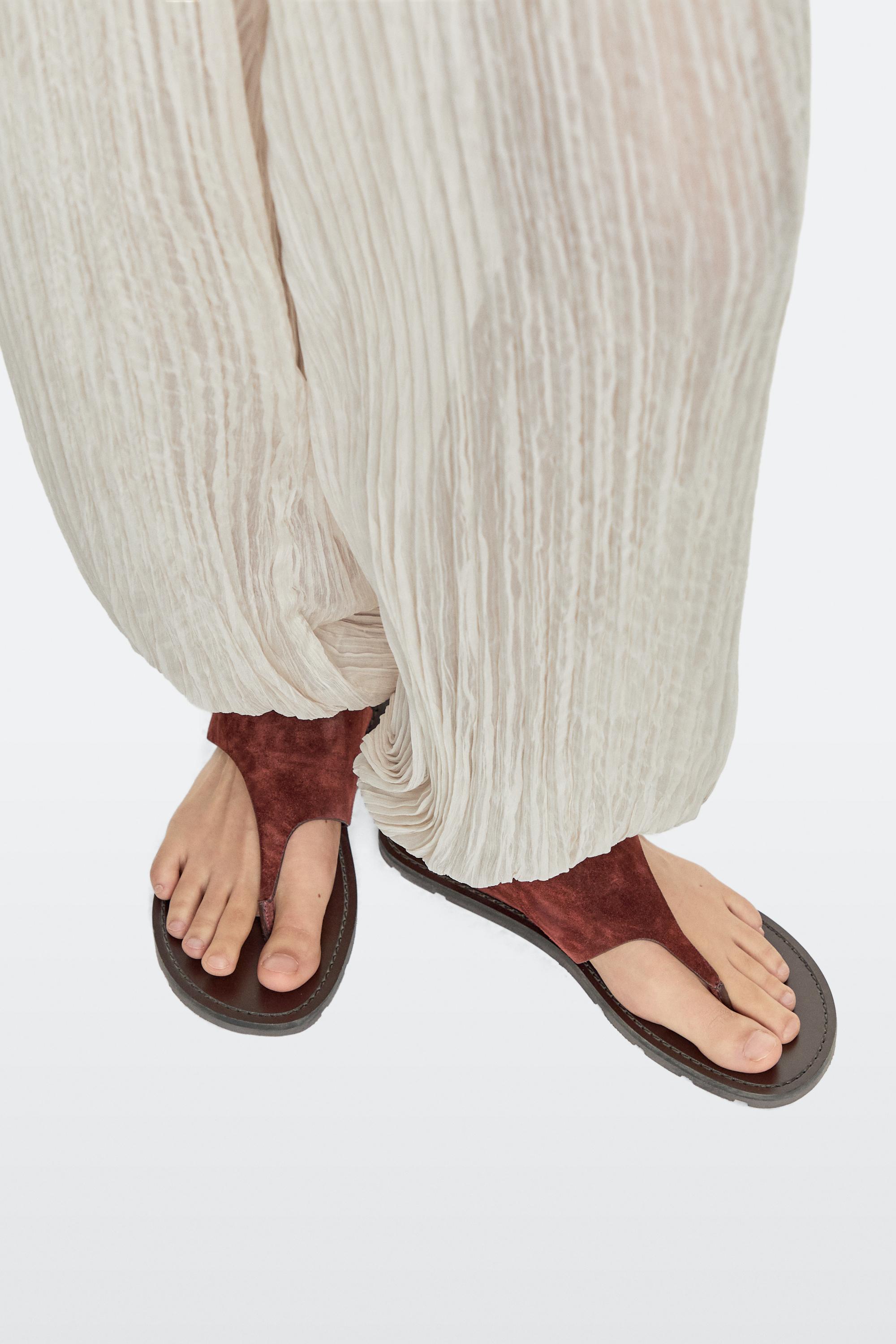 Split leather toe divider sandals — BURGUNDY