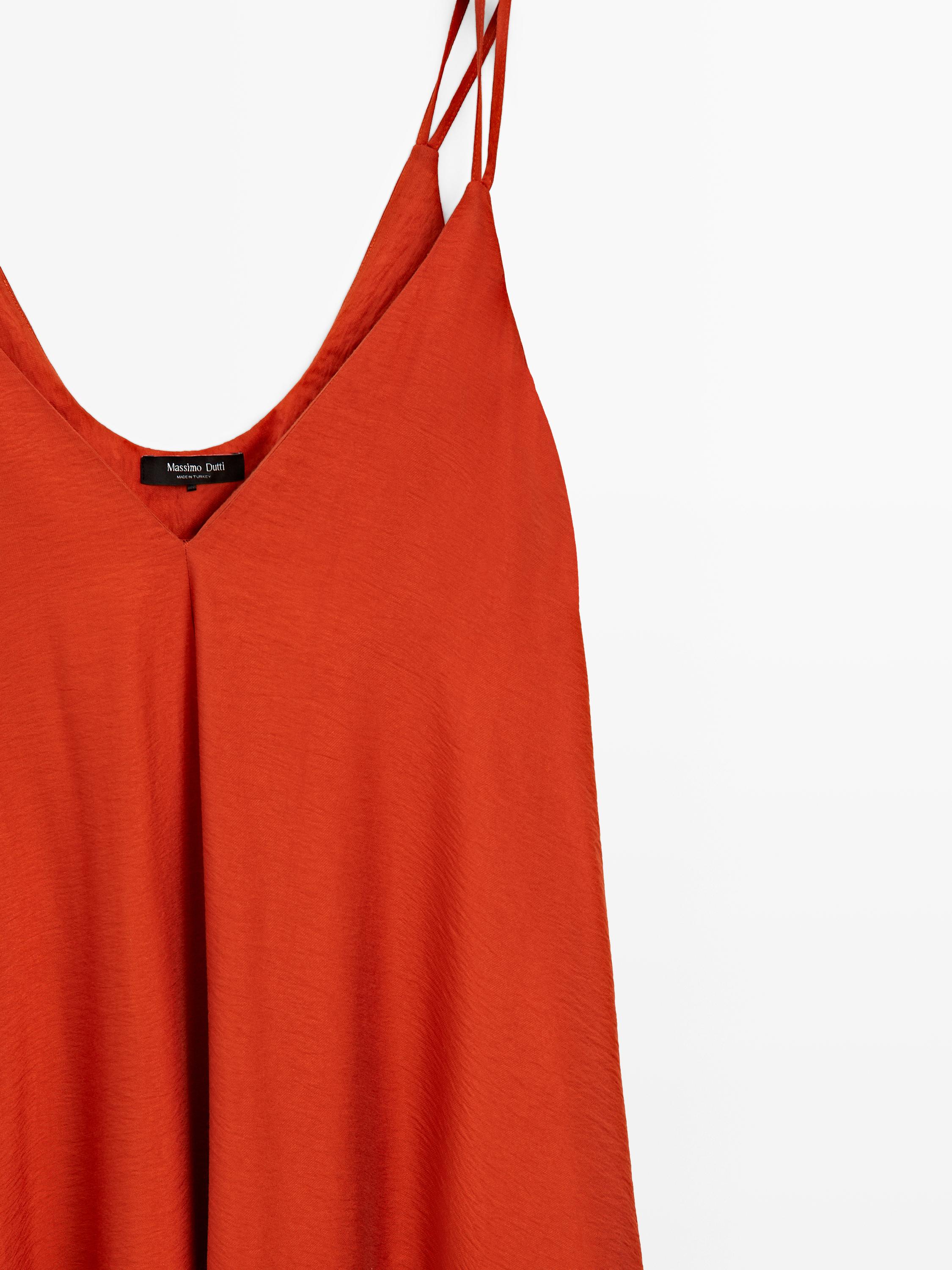 Долг лелеав фустан со двојна ткаенина