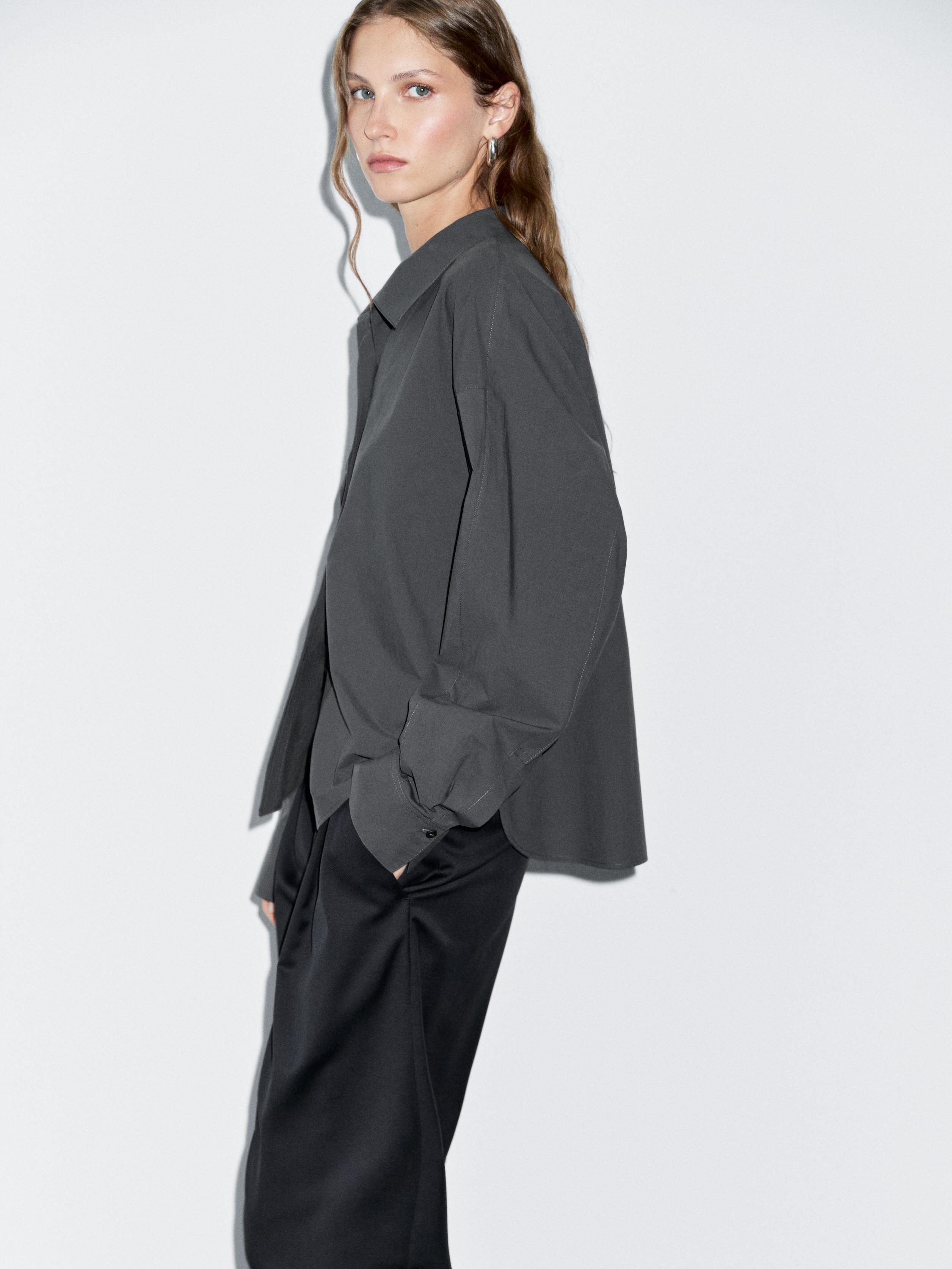 Loose-fitting 100% cotton poplin shirt