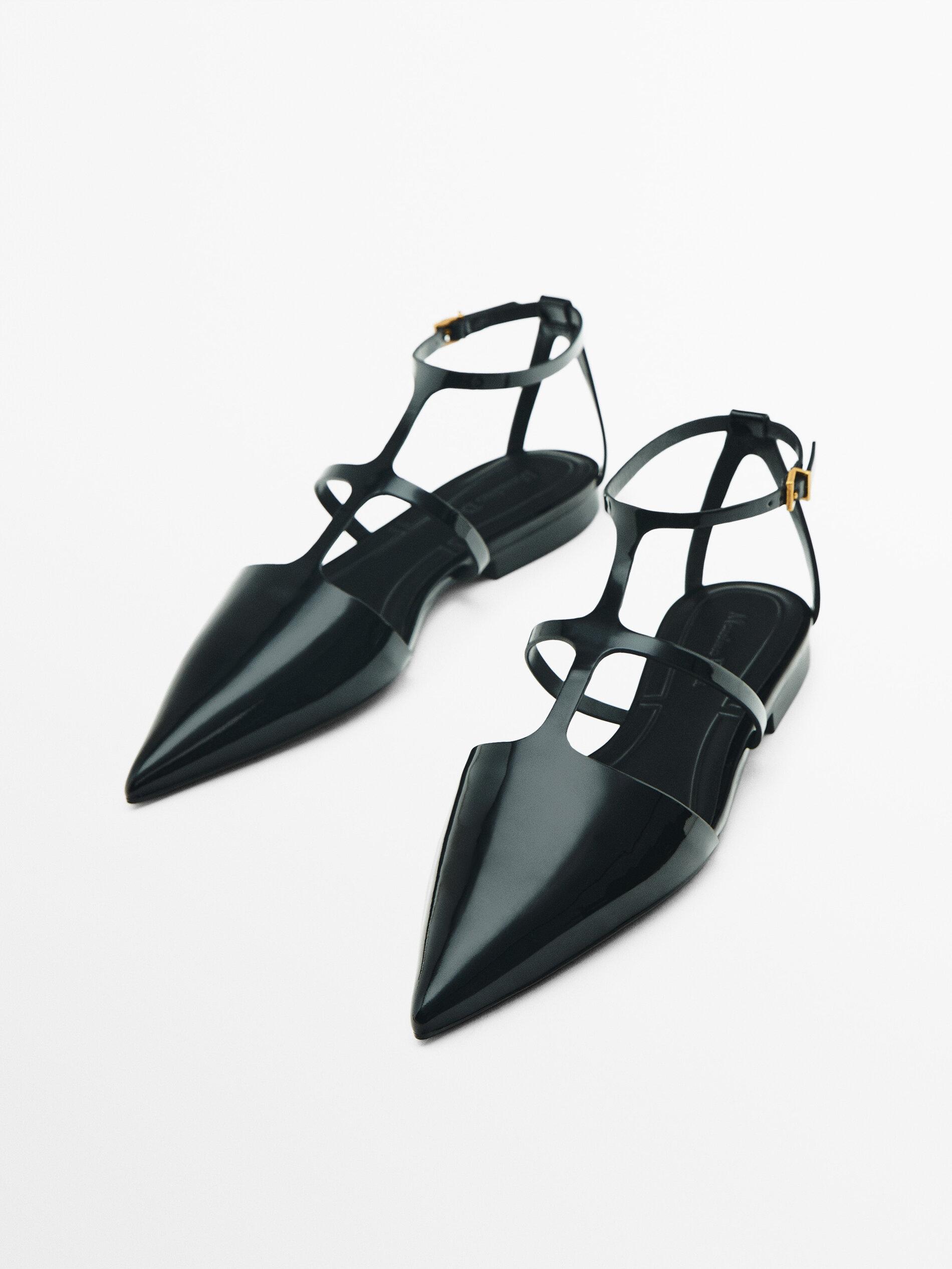 Mules plates ouvertes à l’arrière