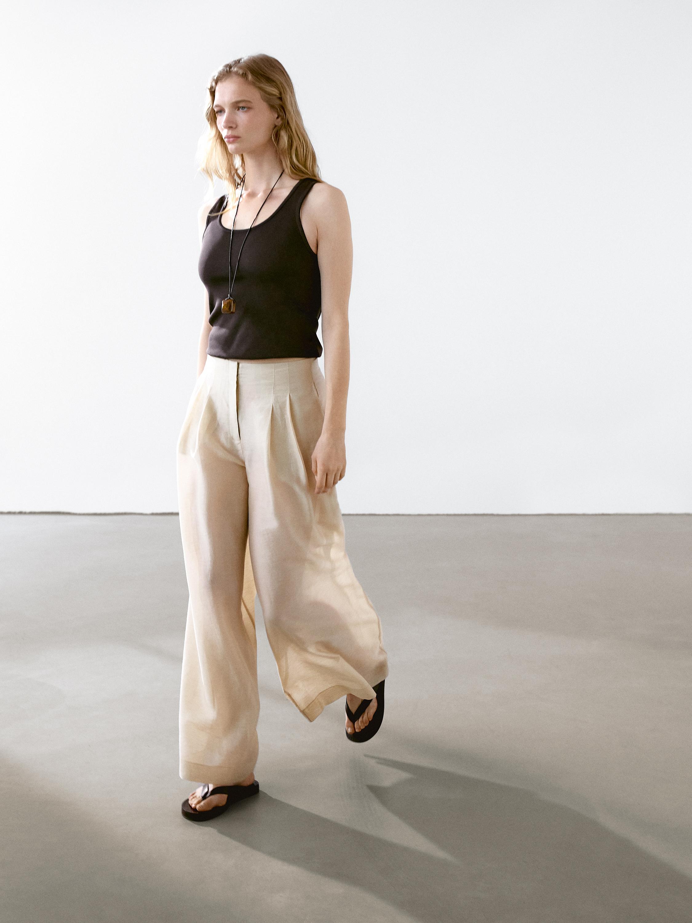 Flowing linen blend trousers with darts