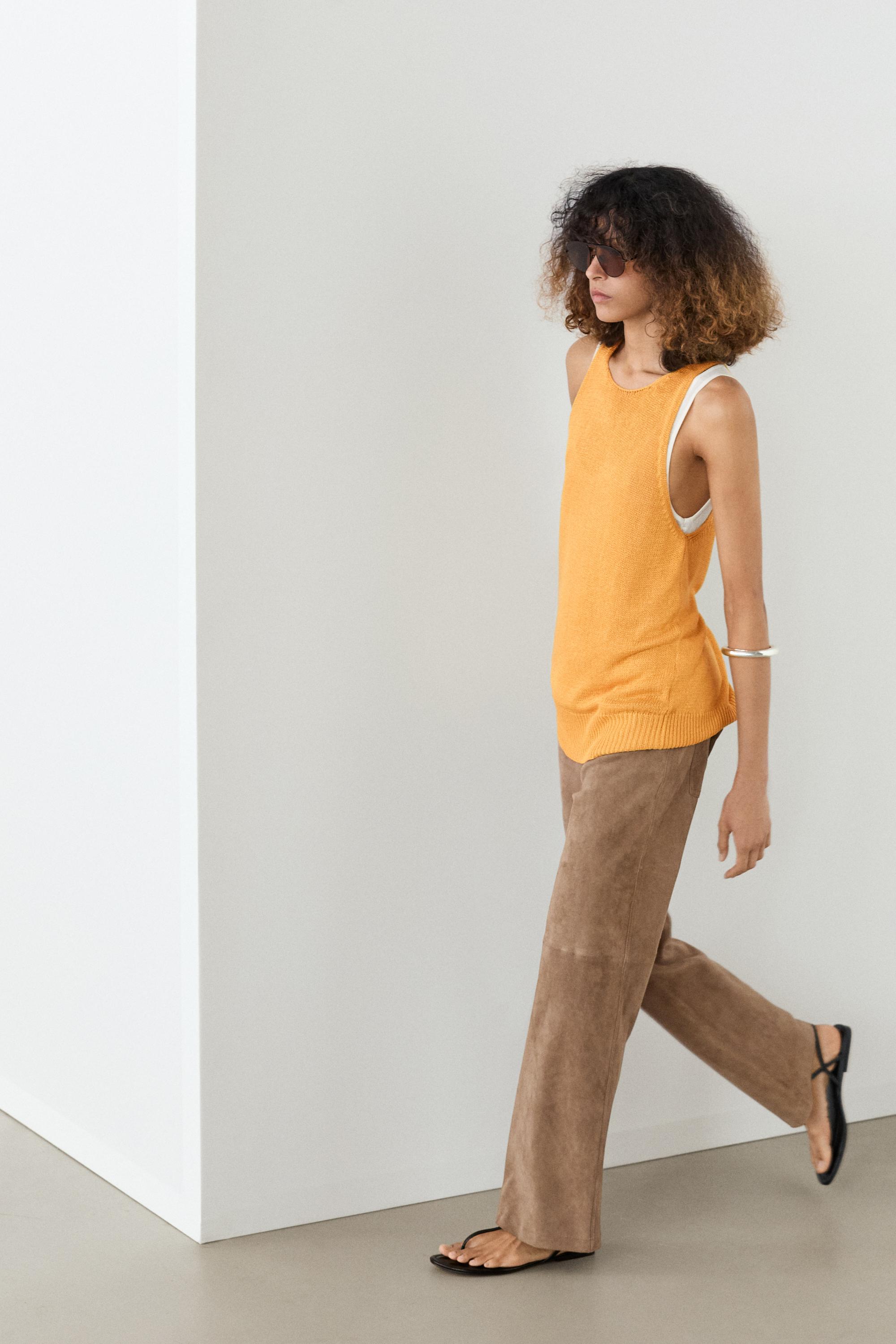Sleeveless knit halter top — YELLOW
