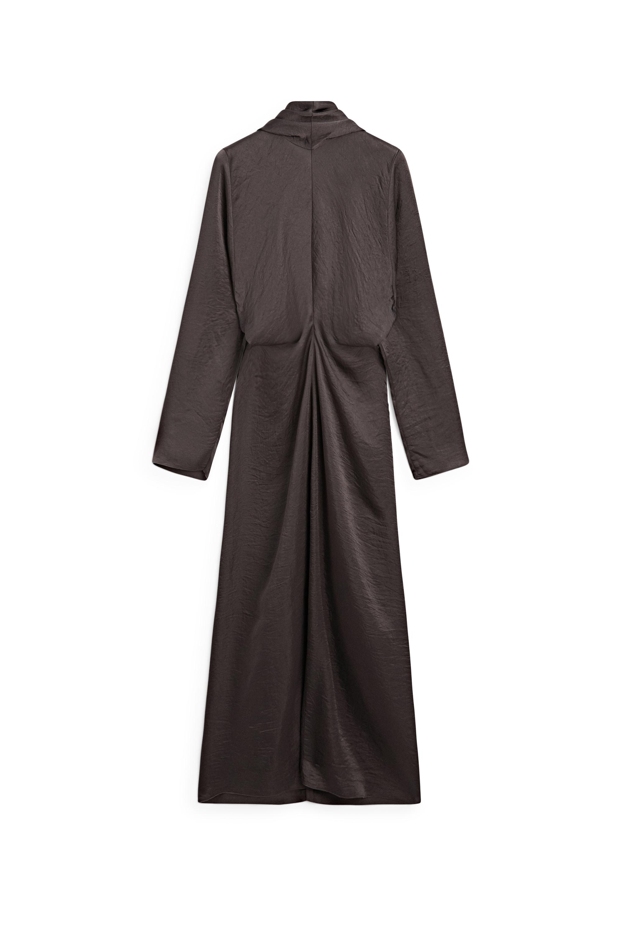 Long flowing dress with tie - STUDIO — MOLE BROWN