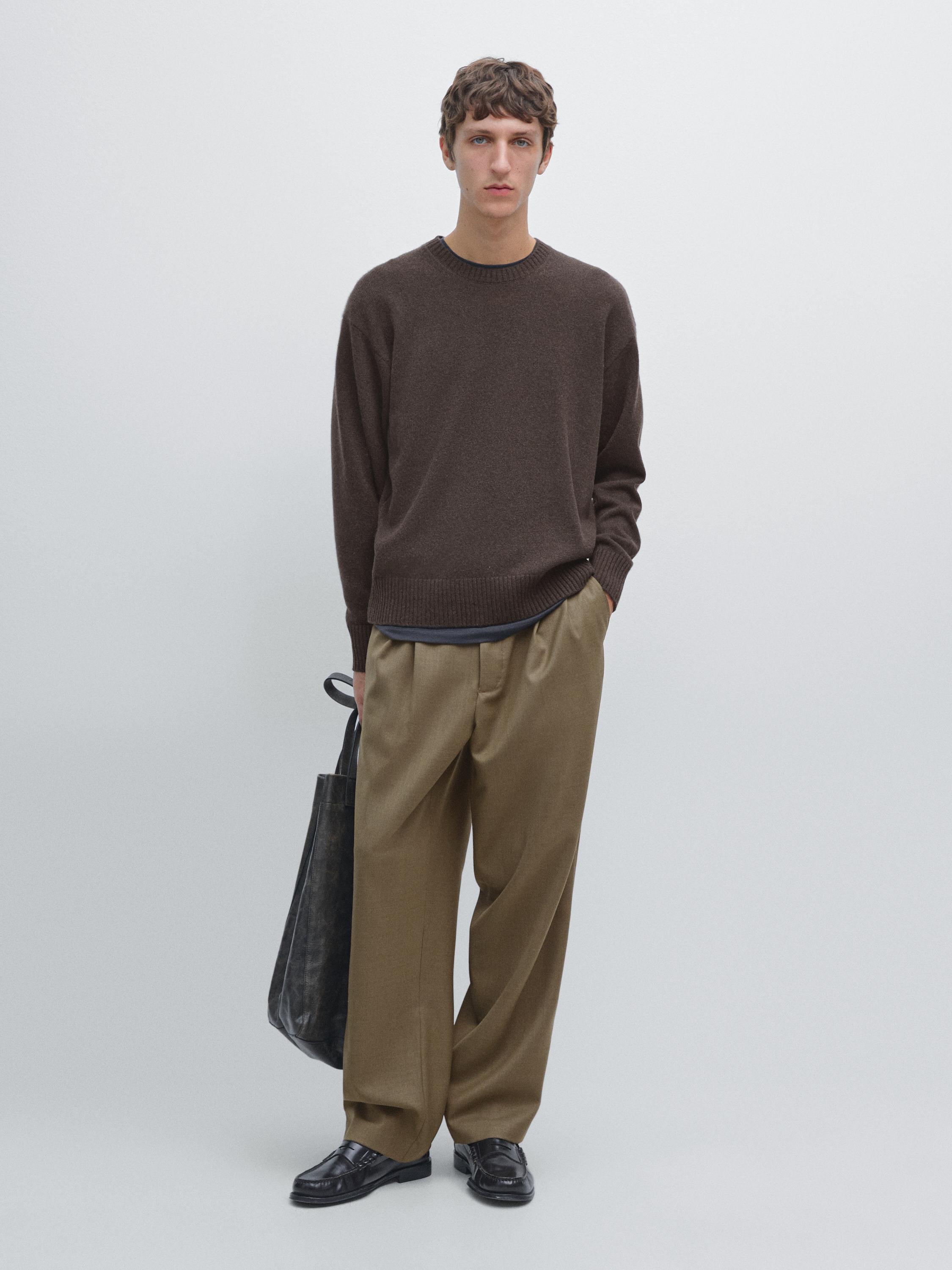 Pulover  iz kašmira z okroglim izrezom