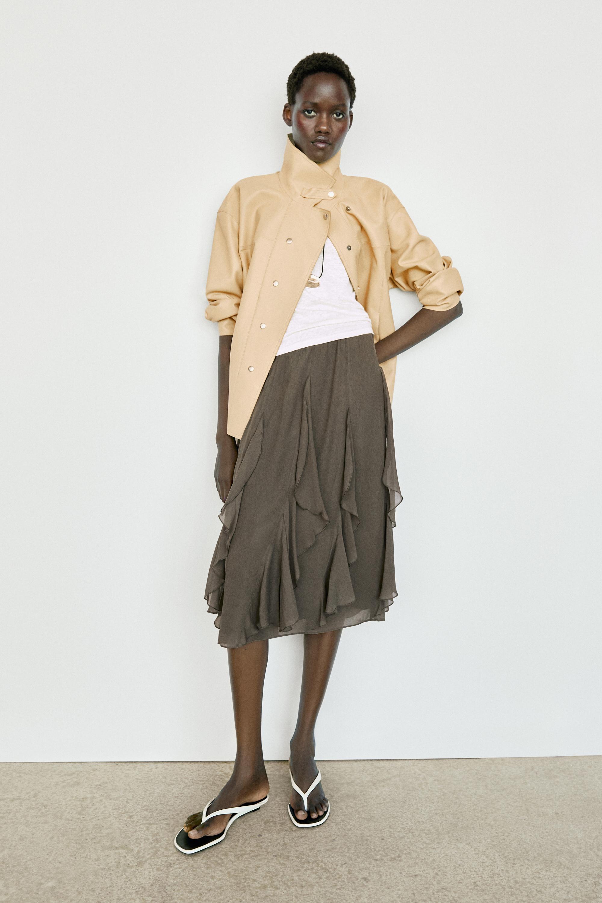 Flowing midi skirt with ruffle detail — GREEN