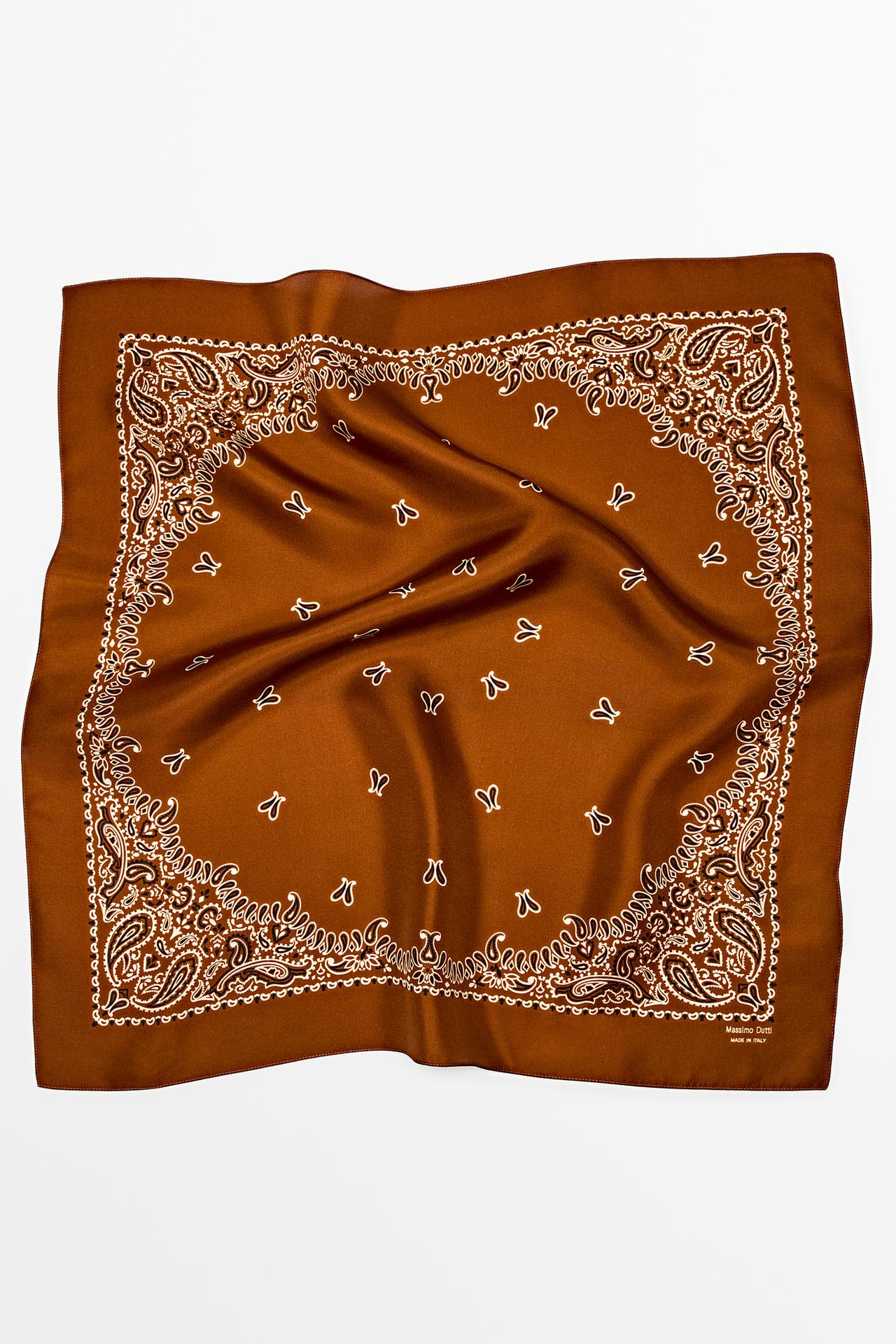 Paisley print scarf — Caramel