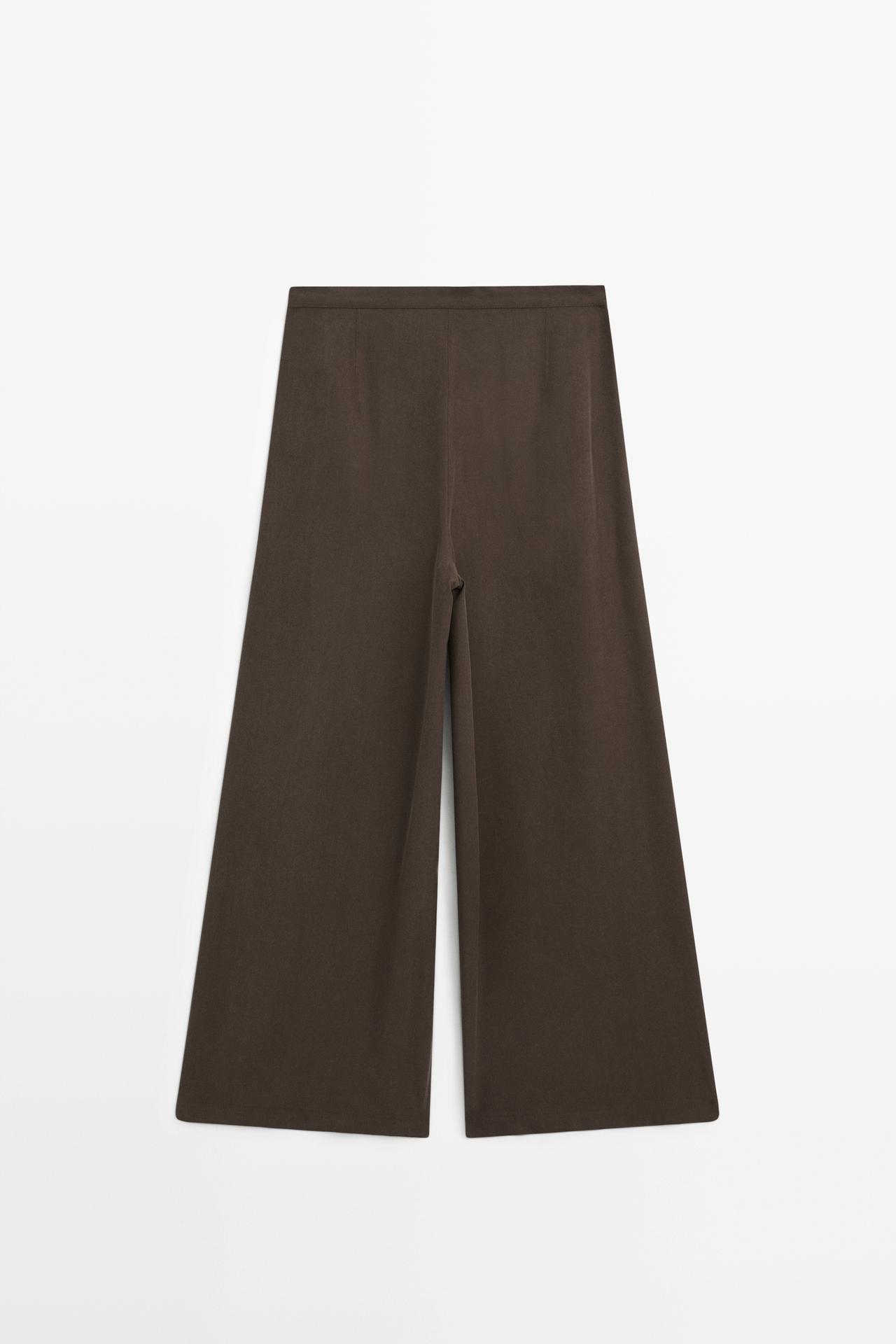 Flowing Wide-Leg Pants with Dart Detail Total Look — BROWN