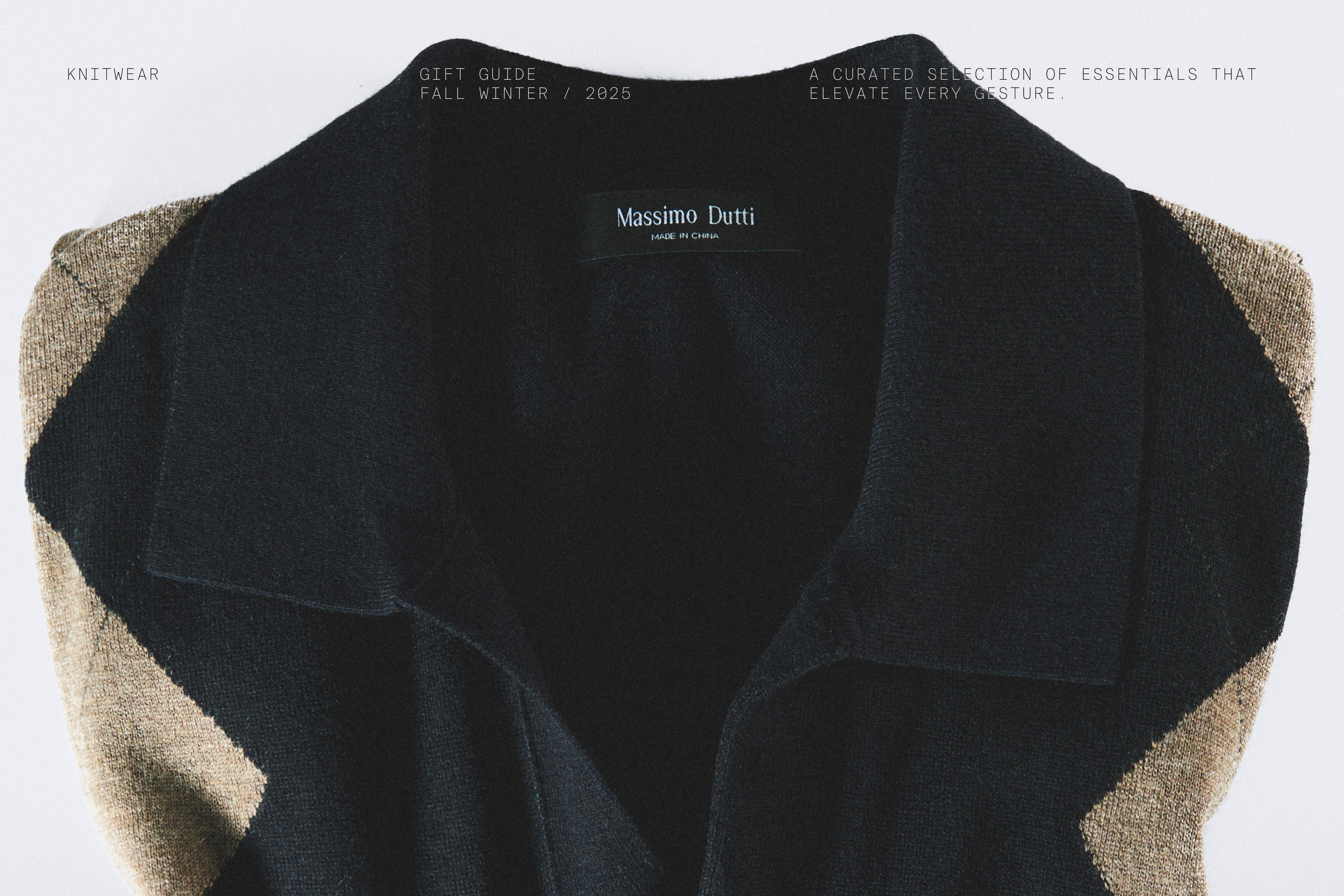 Wool blend argyle knit polo sweater — NAVY BLUE