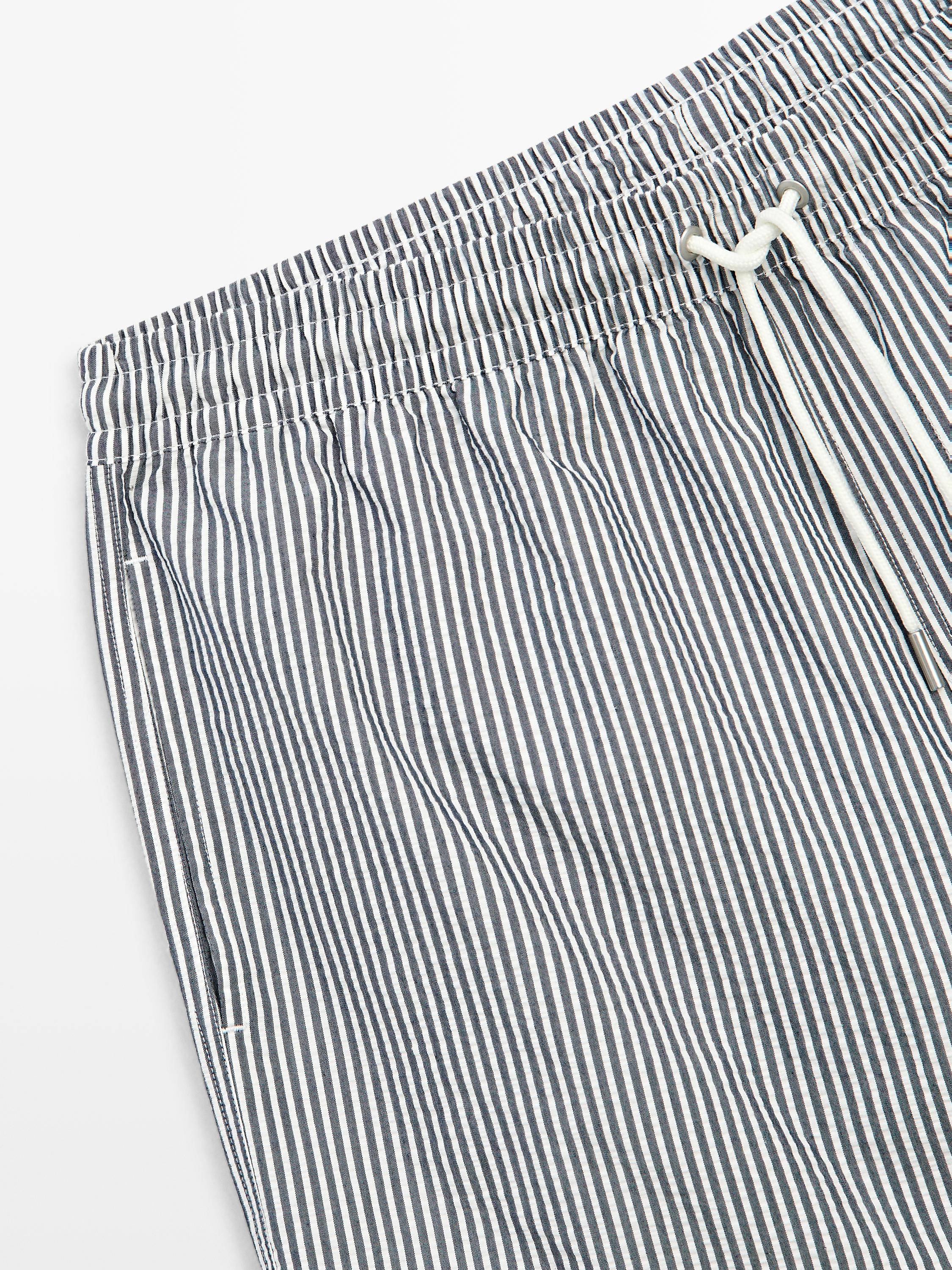 Çizgi detaylı mayo