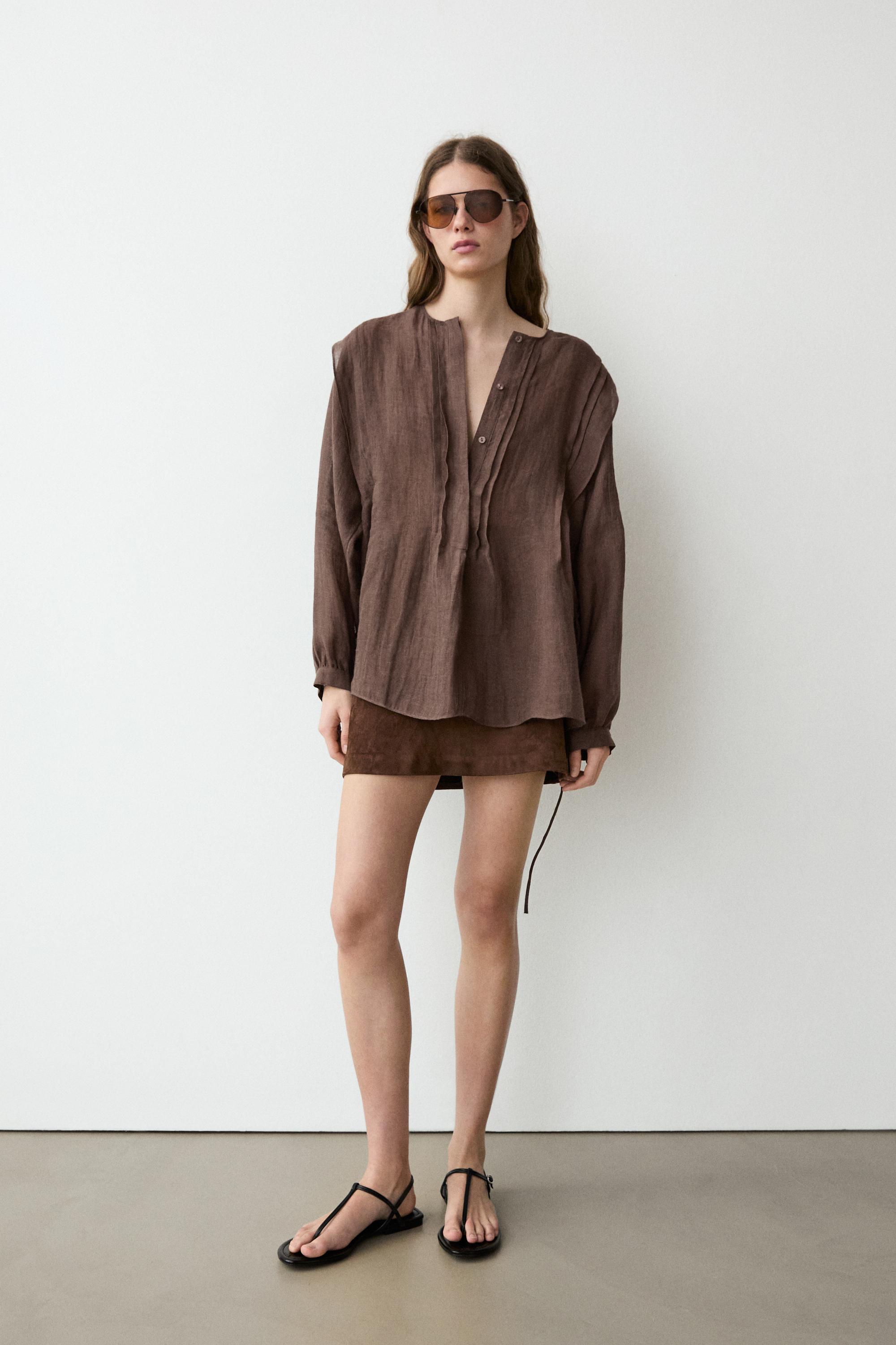 Flowing oversize linen blouse with ruffles — BROWN