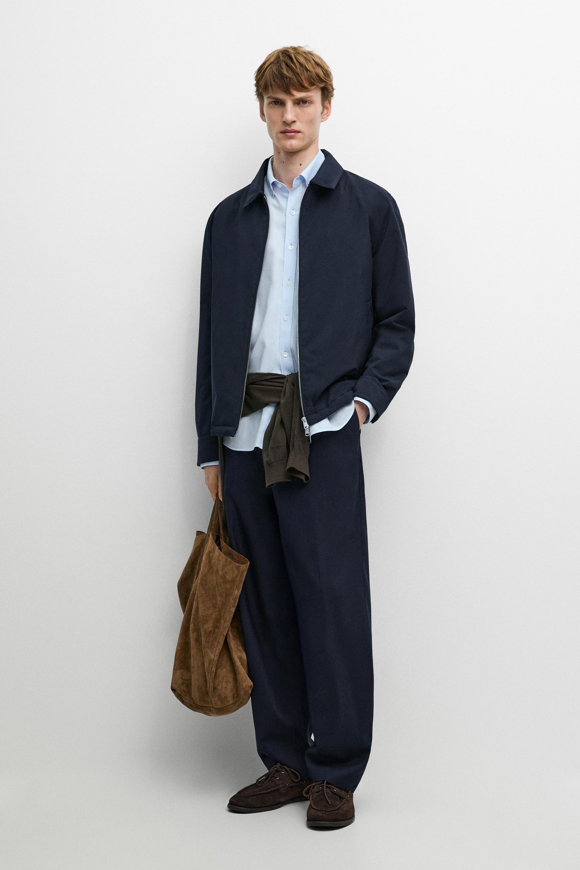 Lightweight jacket with collar detail