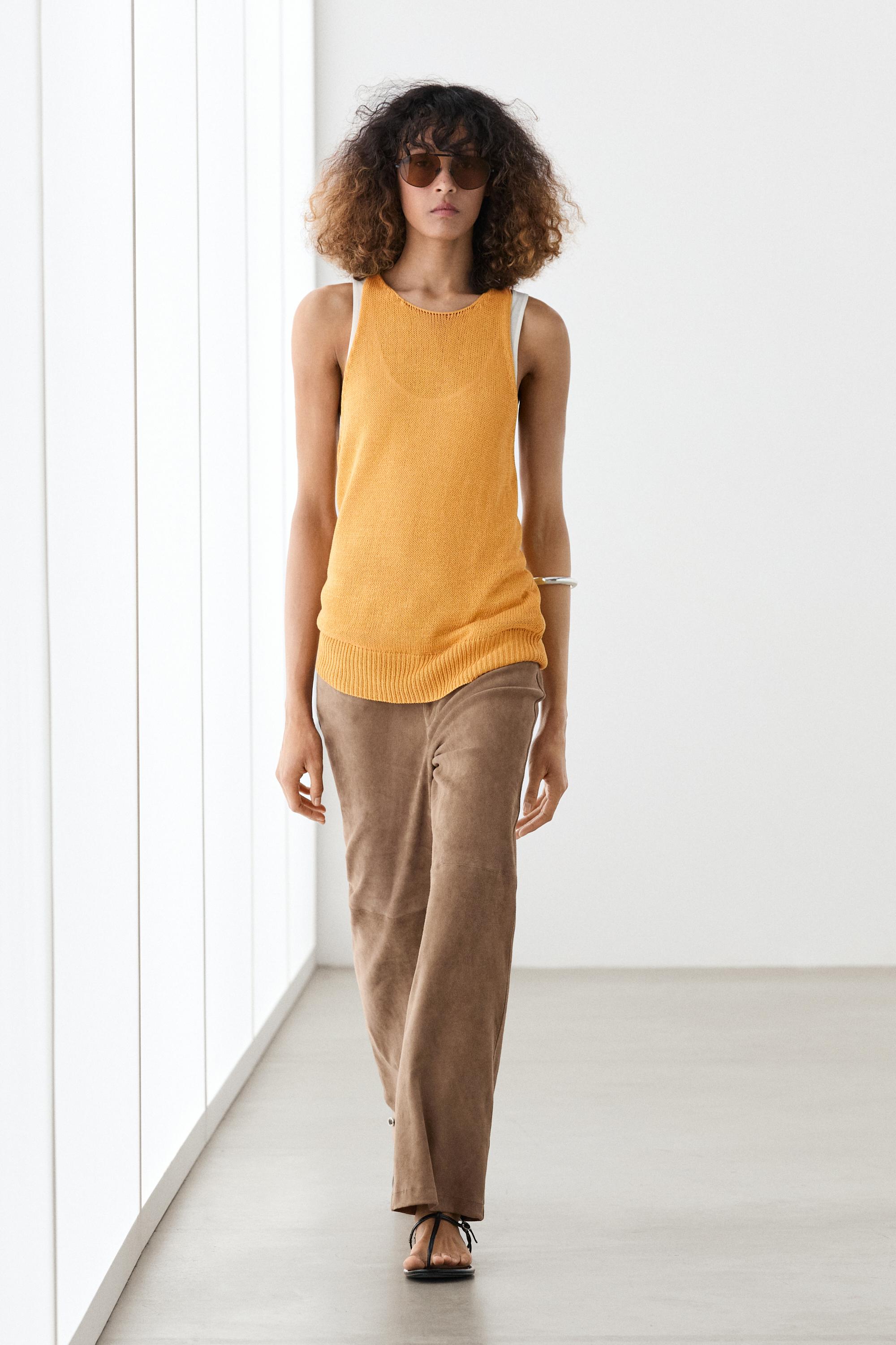 Sleeveless knit halter top — YELLOW