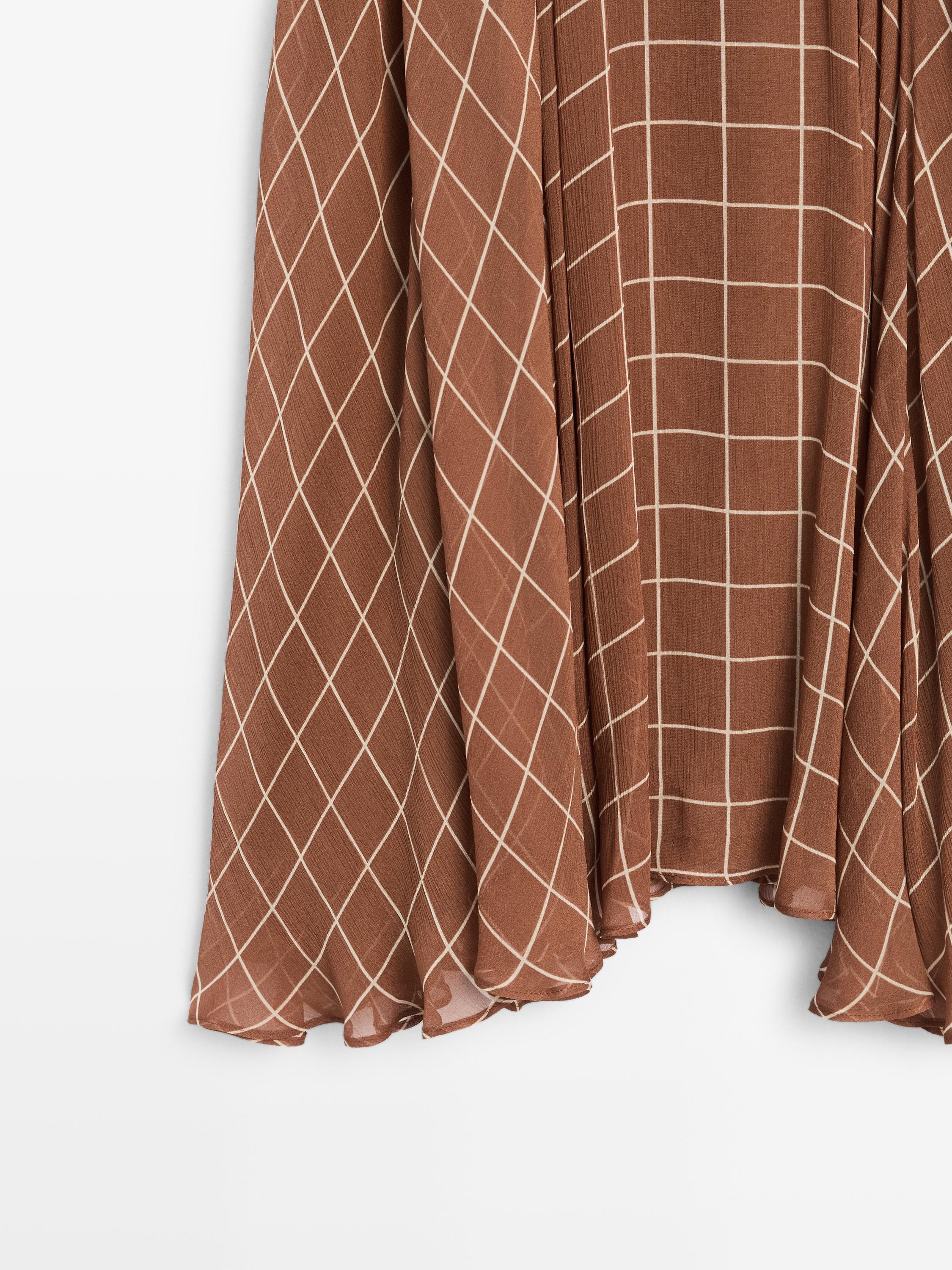 Long flowing skirt with checked detail