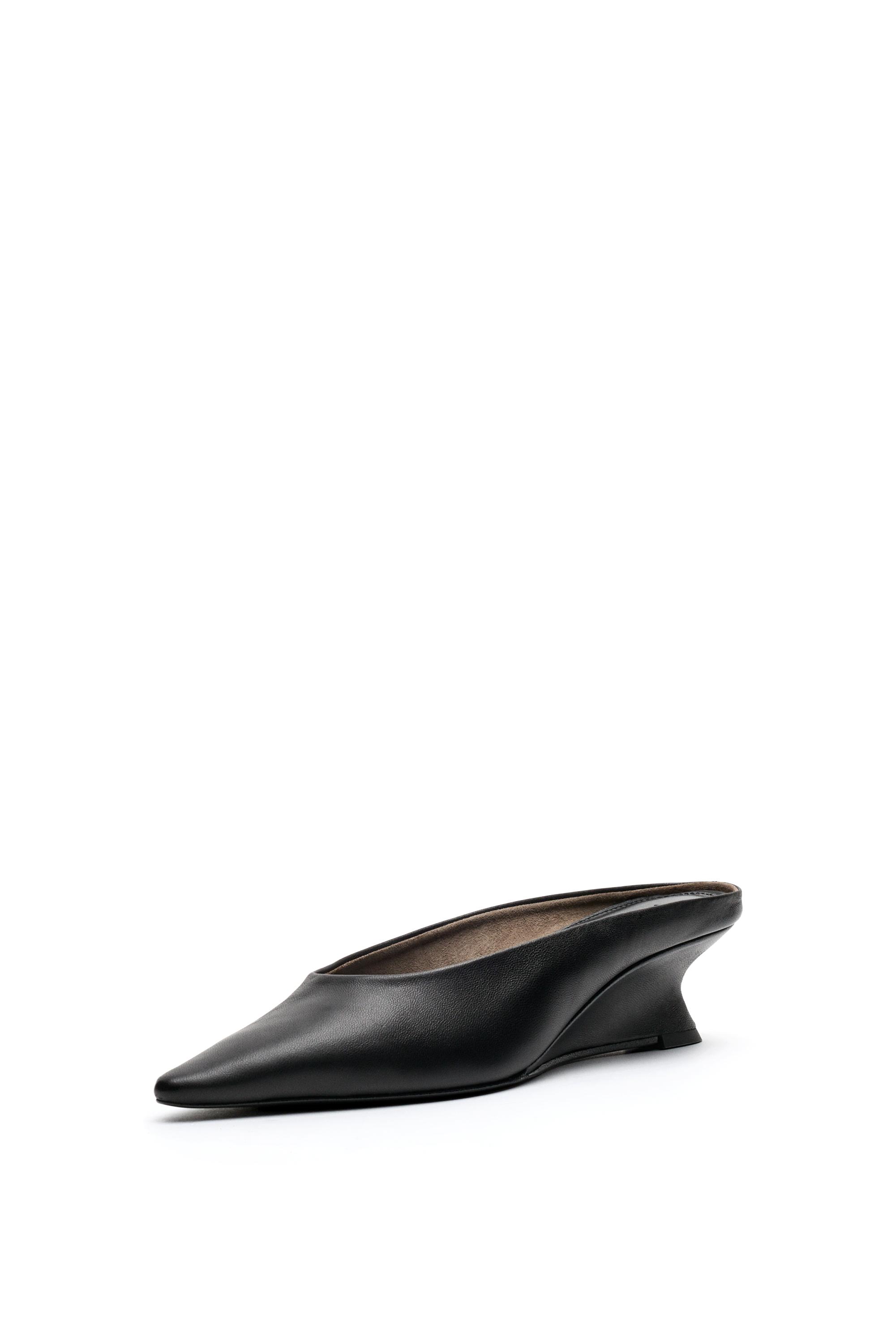 Wedge heel mule — BLACK