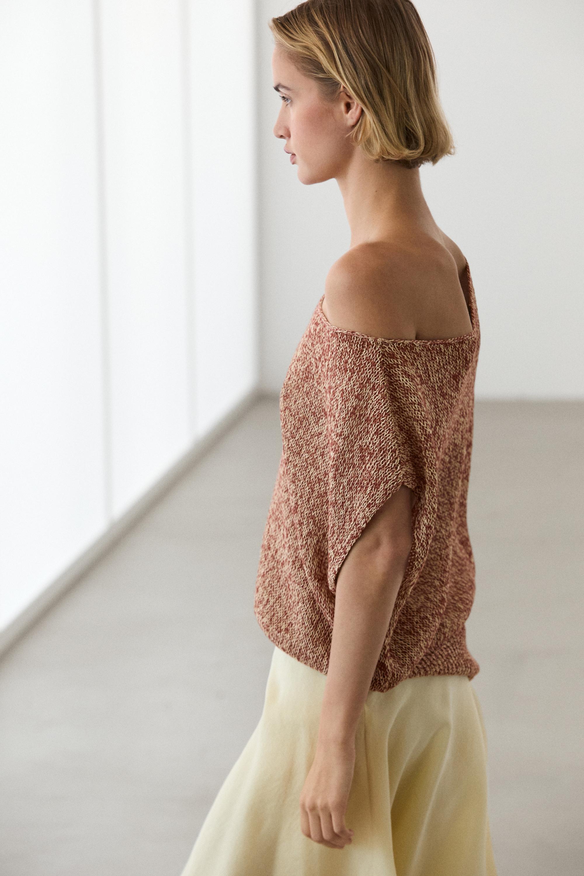 Flowing asymmetric midi skirt — Gold