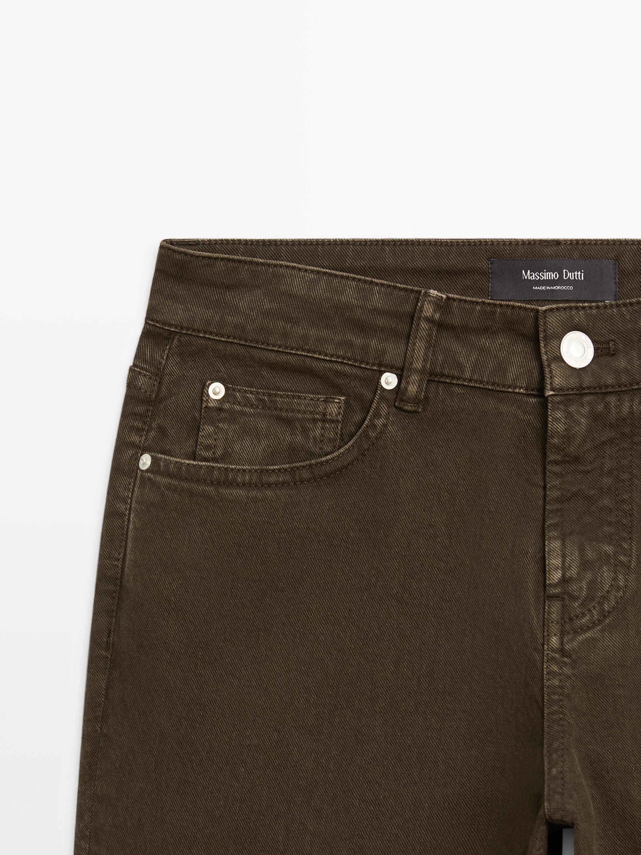 Mid-waist tapered fit jeans