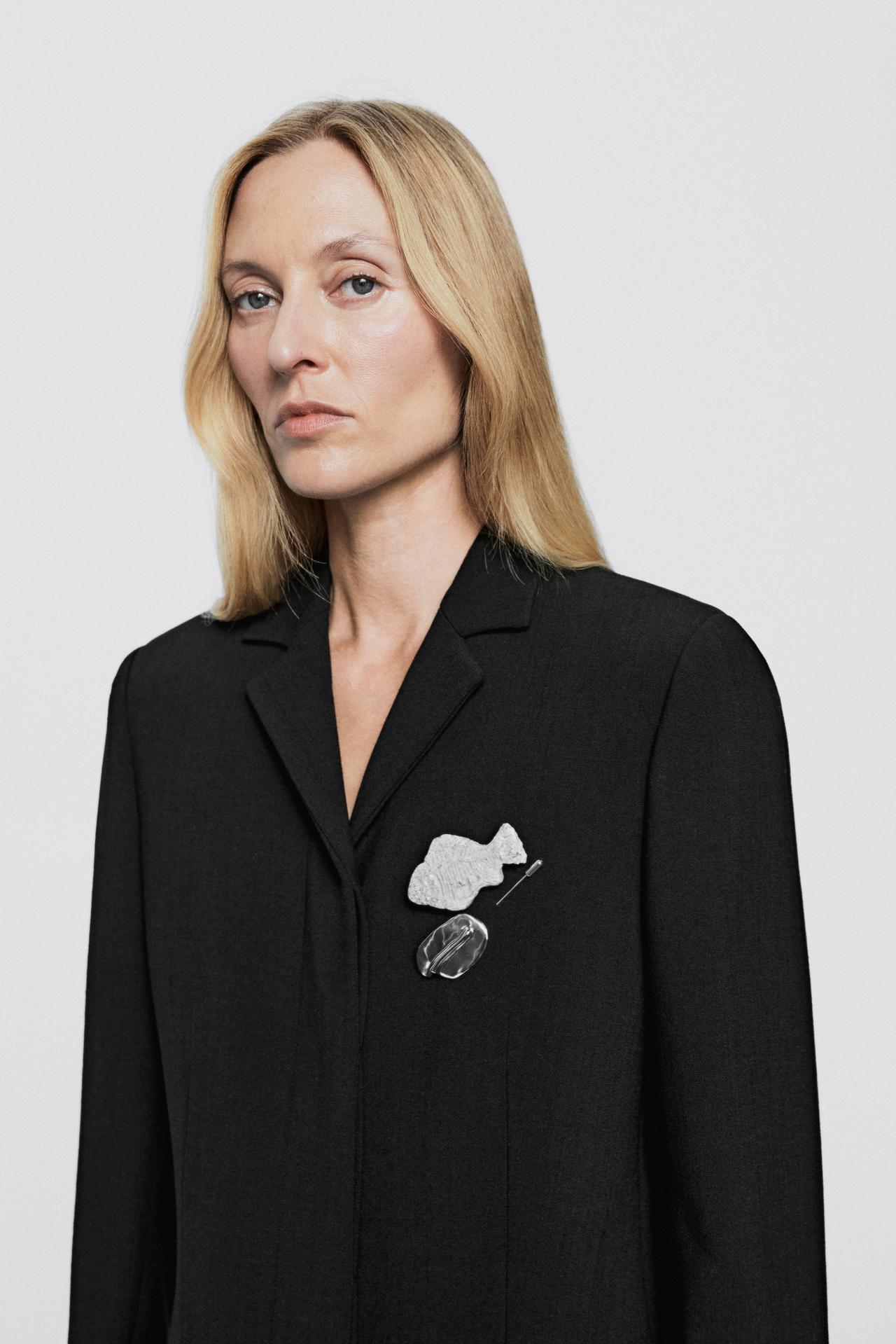 Fitted long coat - LIMITED EDITION — BLACK