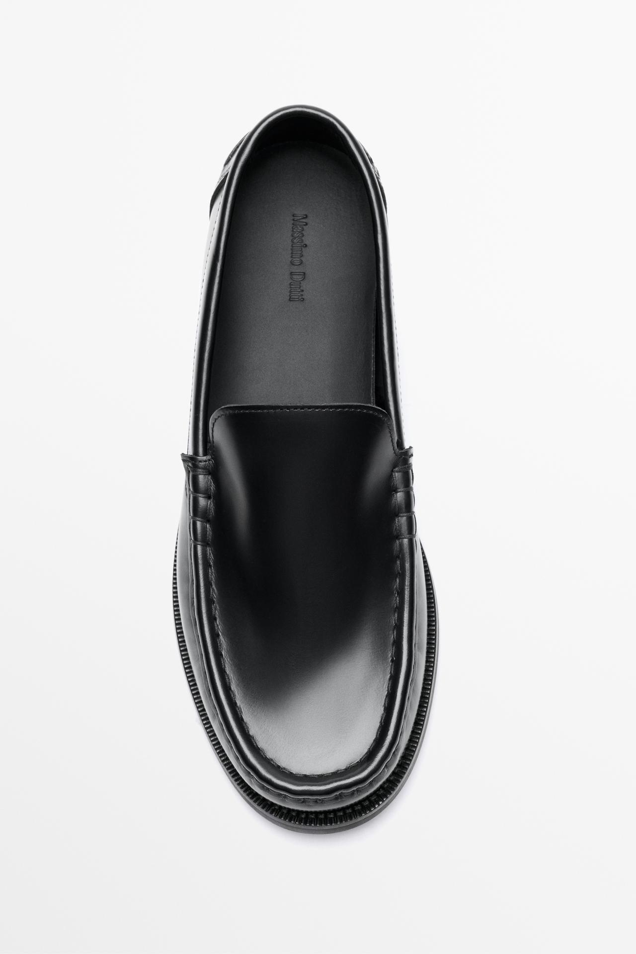 Smooth leather loafer — BLACK