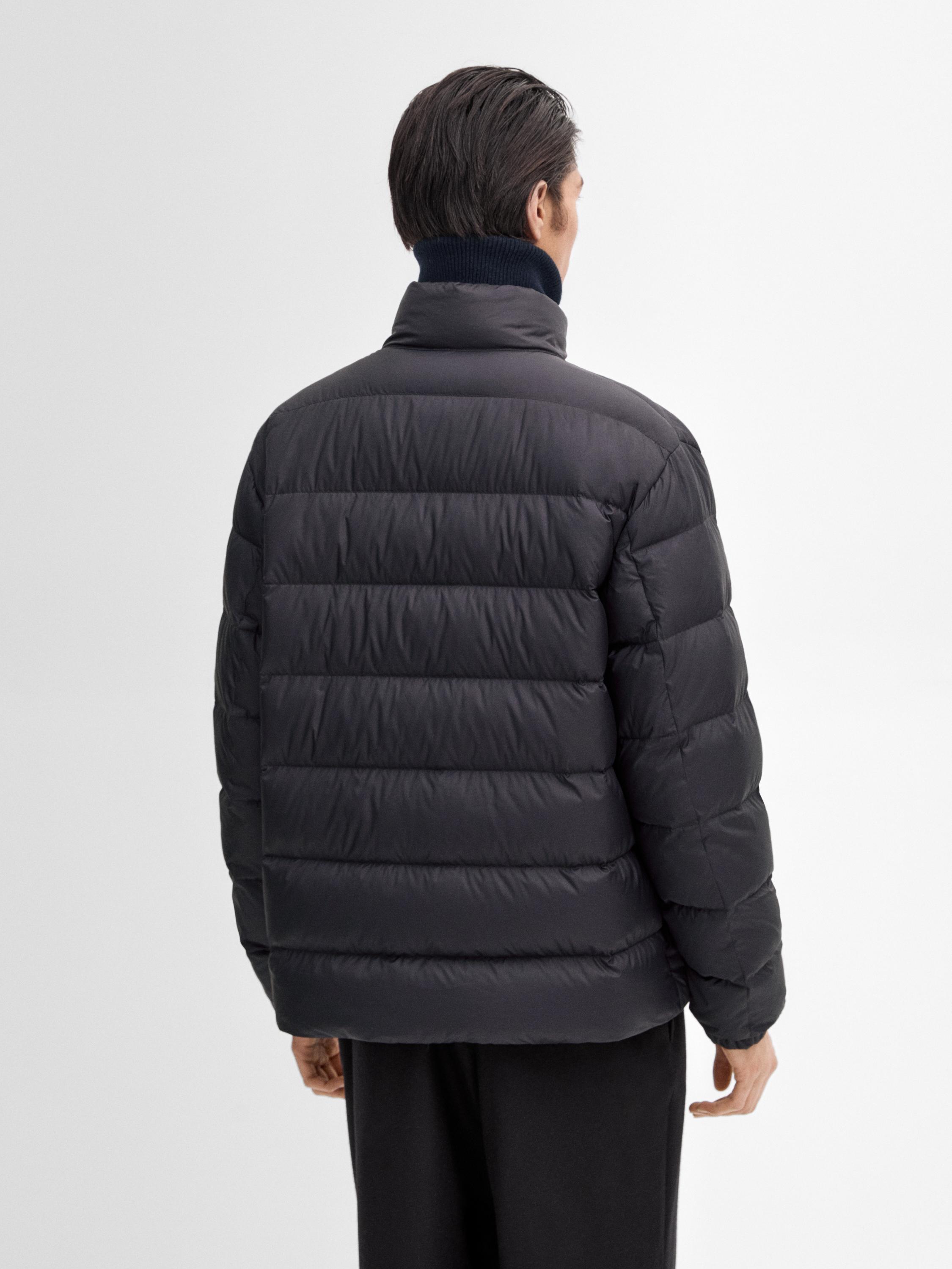 Chaqueta ligera acolchada plumas