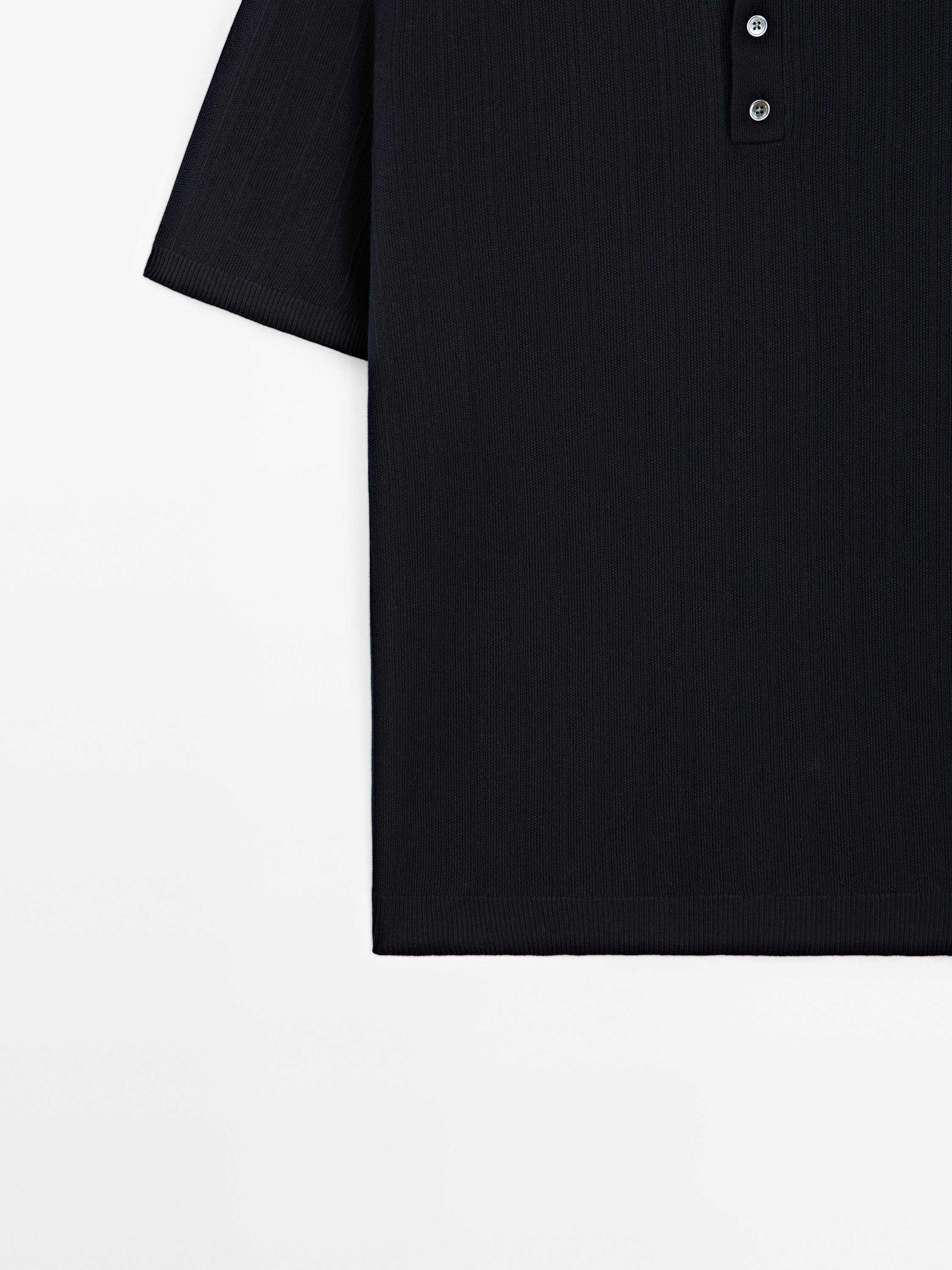 100% cotton textured knit polo shirt
