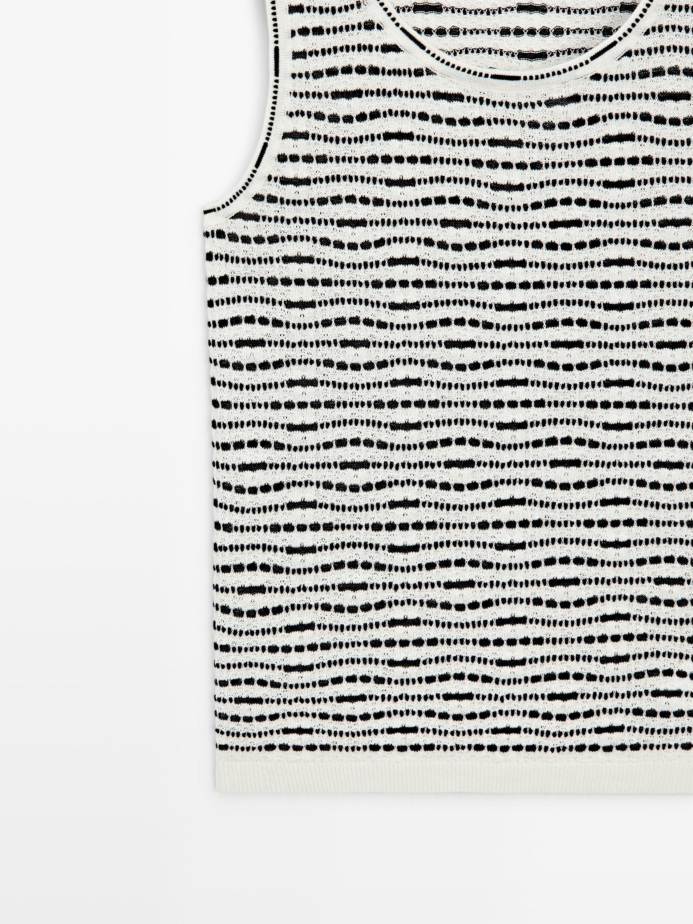 100% cotton knit top — CREAM