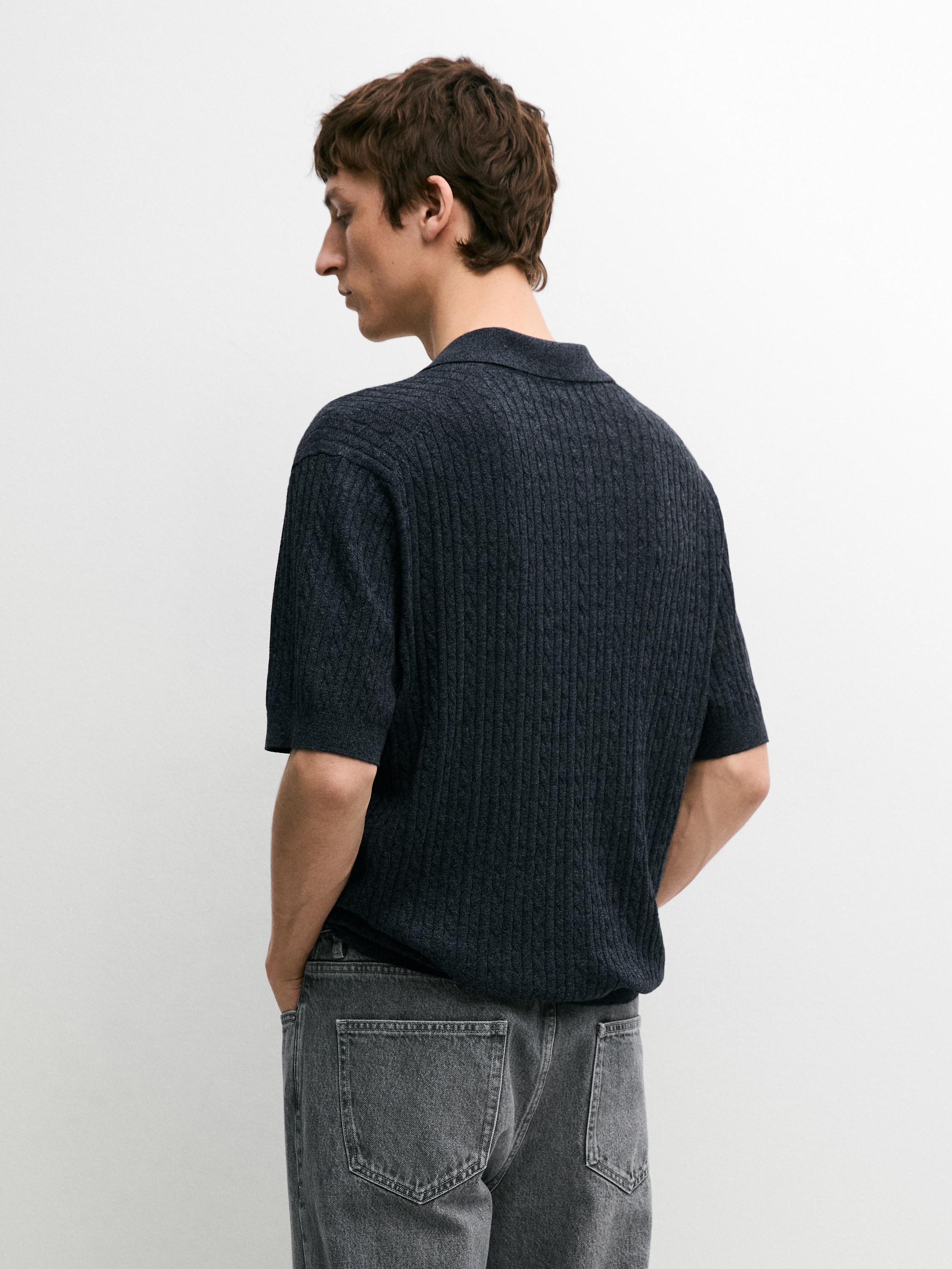 Short sleeve knit polo shirt with cable-knit detail — NAVY BLUE