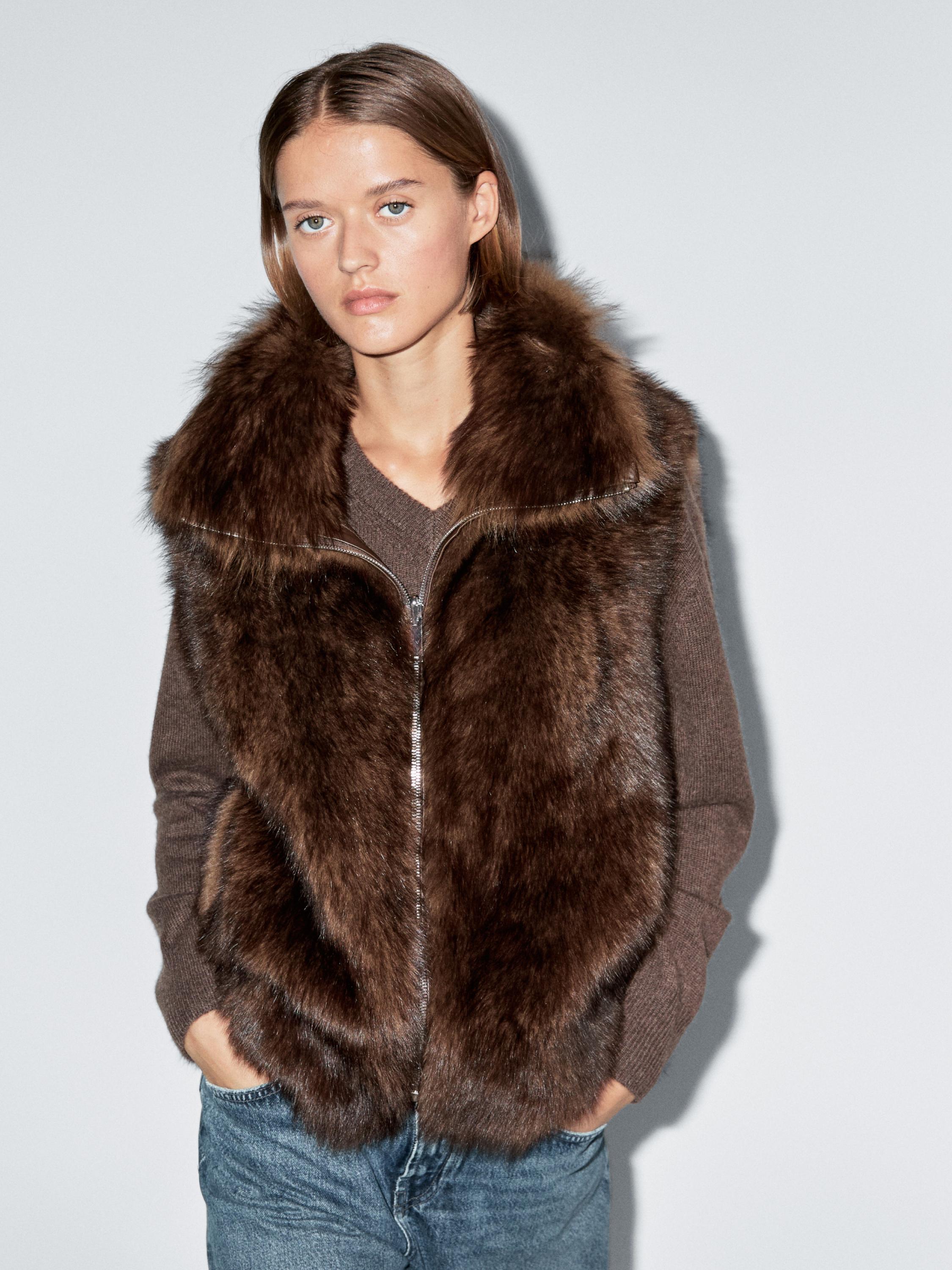Leather high-neck waistcoat with fur — BROWN