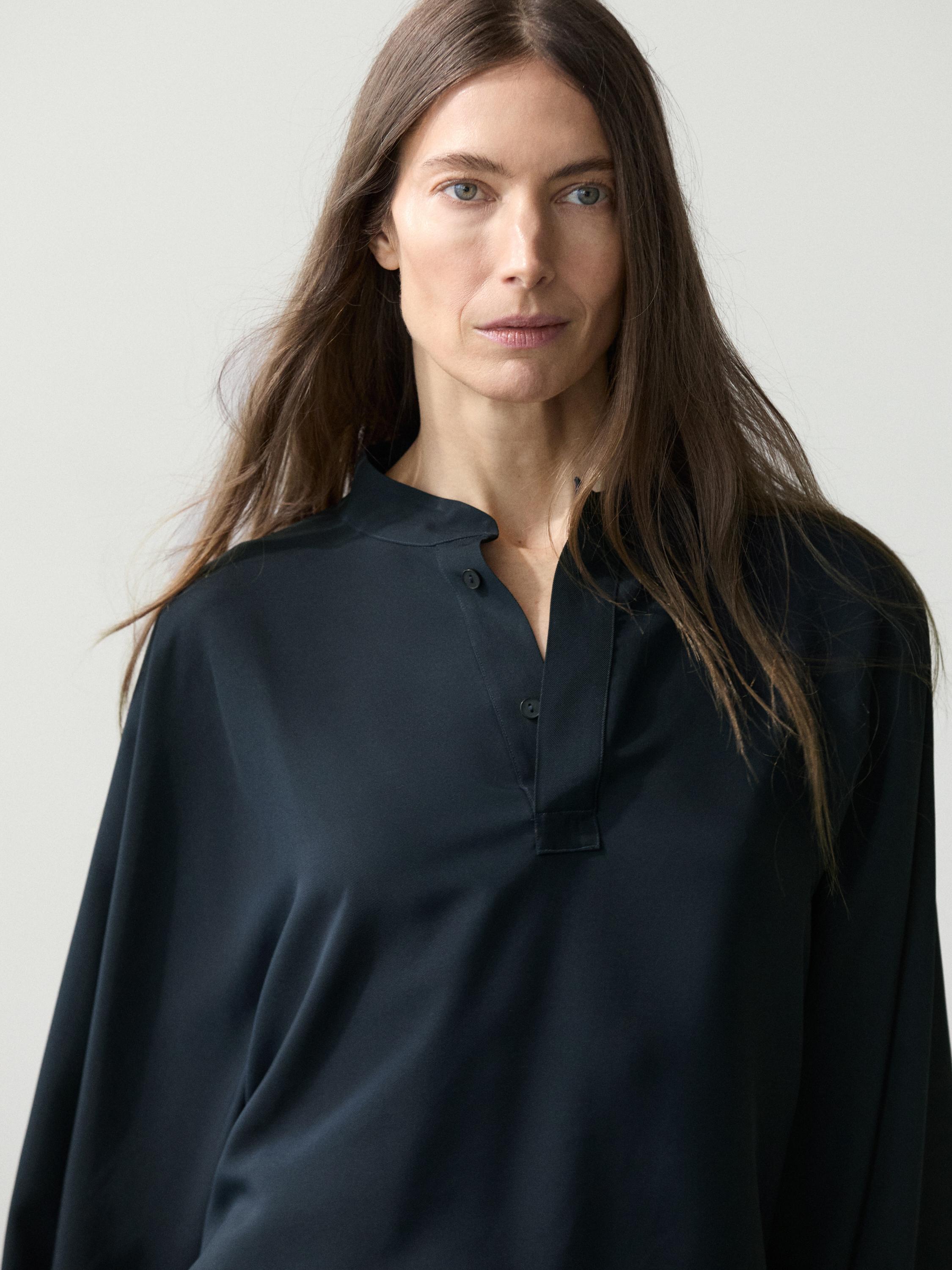 Flowing stand collar blouse — NAVY BLUE
