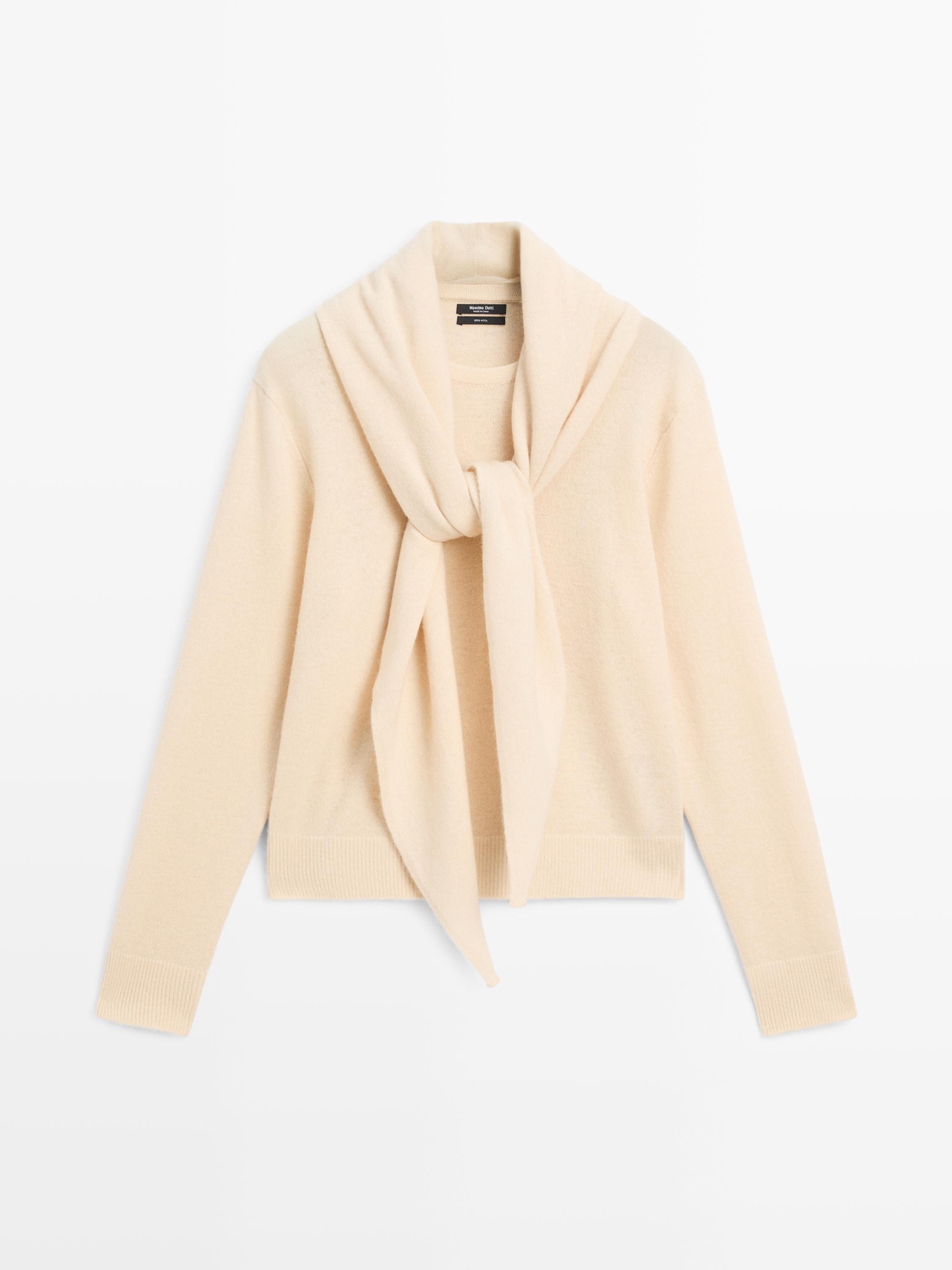 Dzianinowy sweter z chustką ze 100% wełny