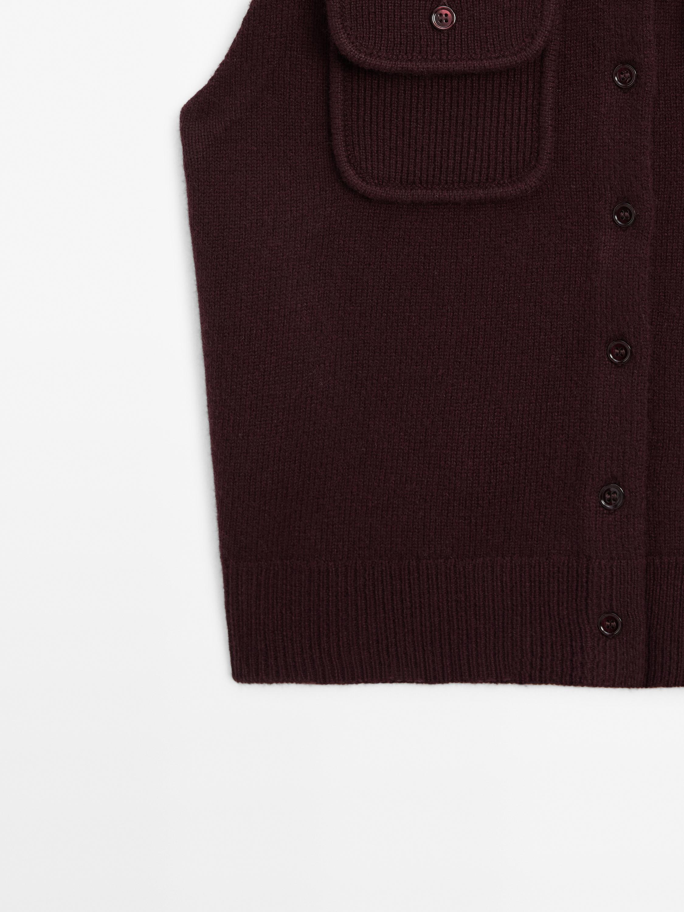 Cropped knit vest with pockets