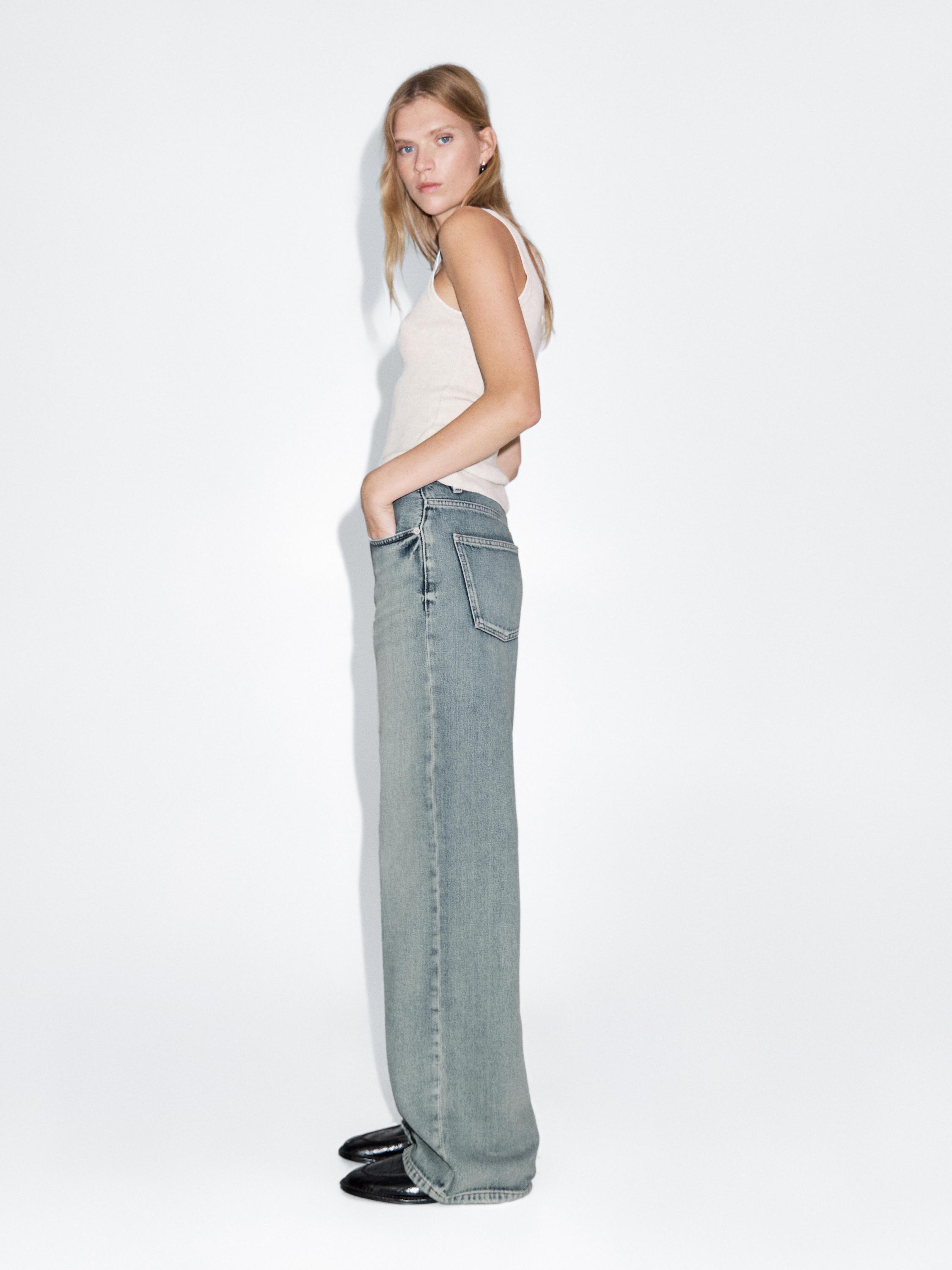 High-waist wide-leg jeans