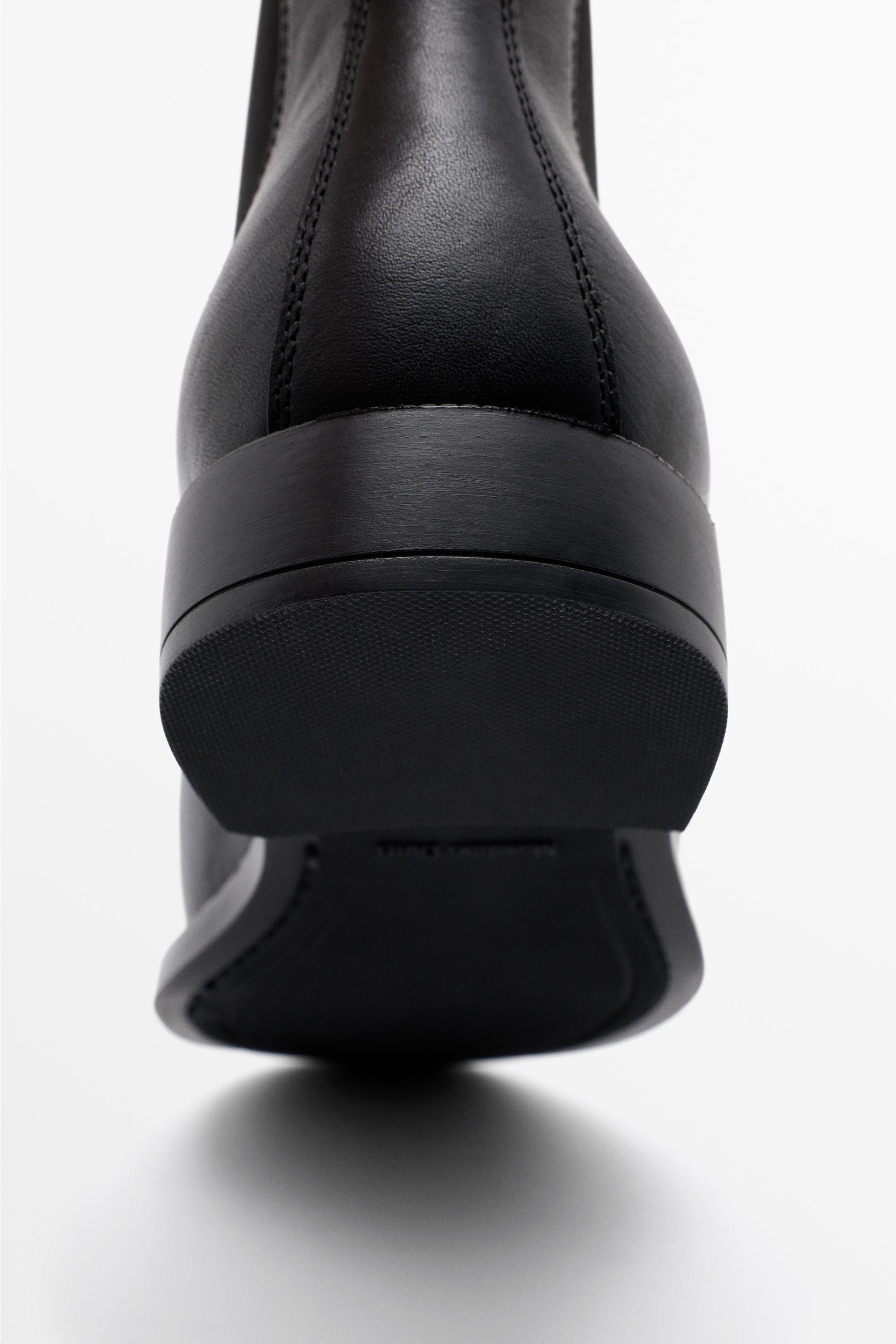 Leather Chelsea ankle boots — BLACK